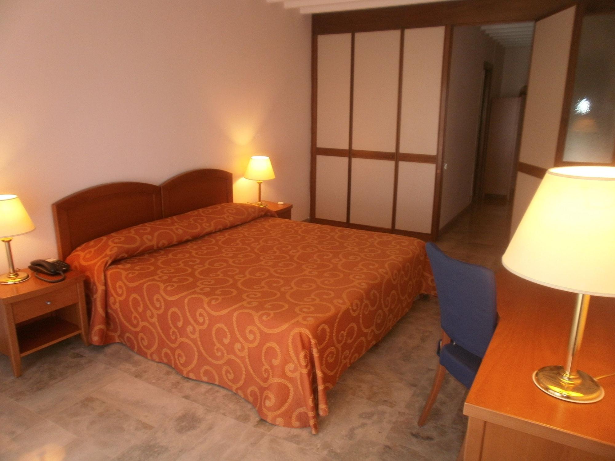 Aparthotel Adagio Garden 4*