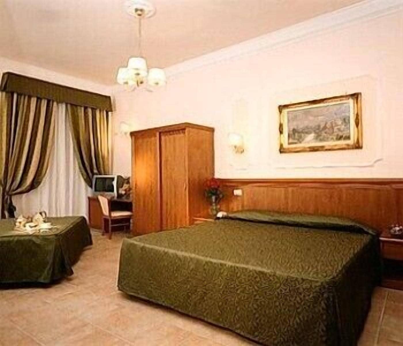 Hotel Philia