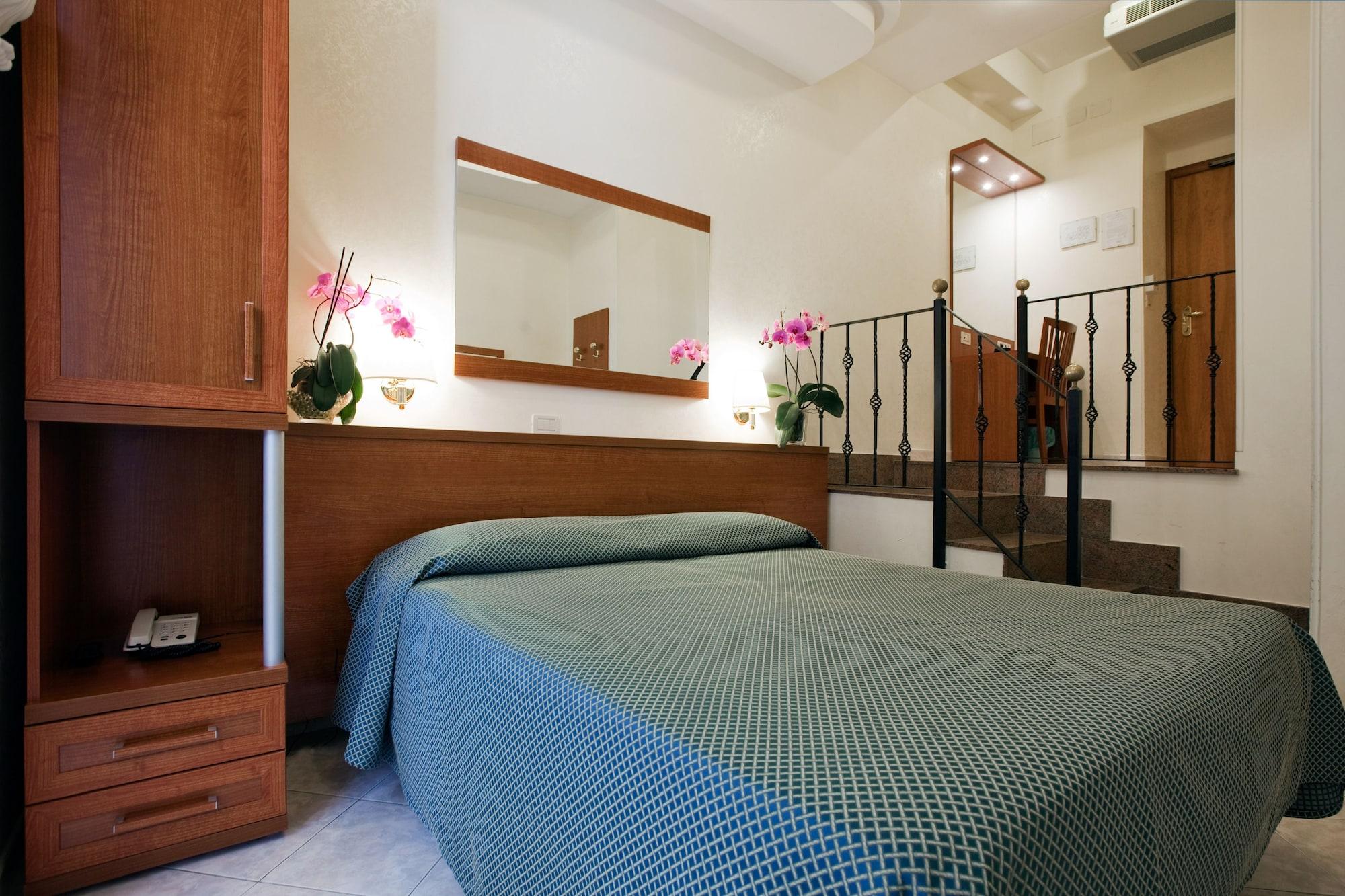 Delle Muse Hotell 3*