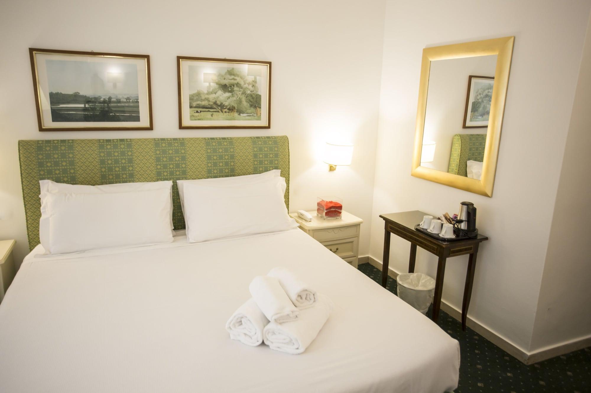 Hotel Napoleon 4*