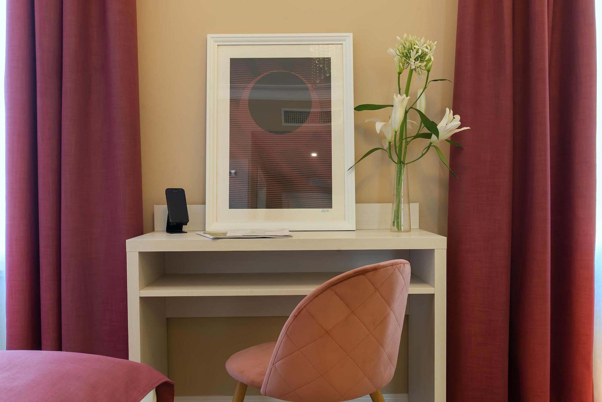 The Boutique 3* Rom