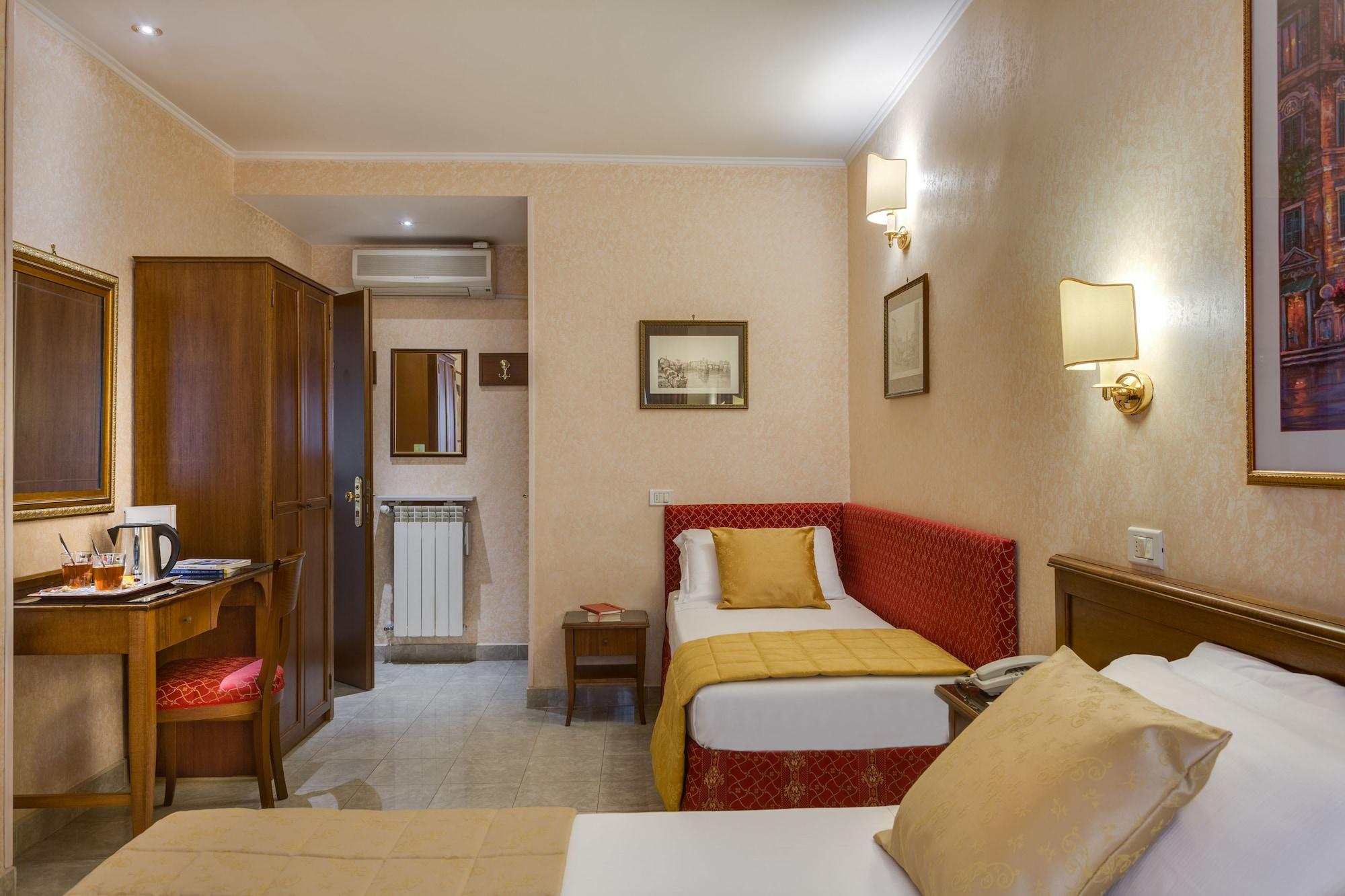 Silla Roma