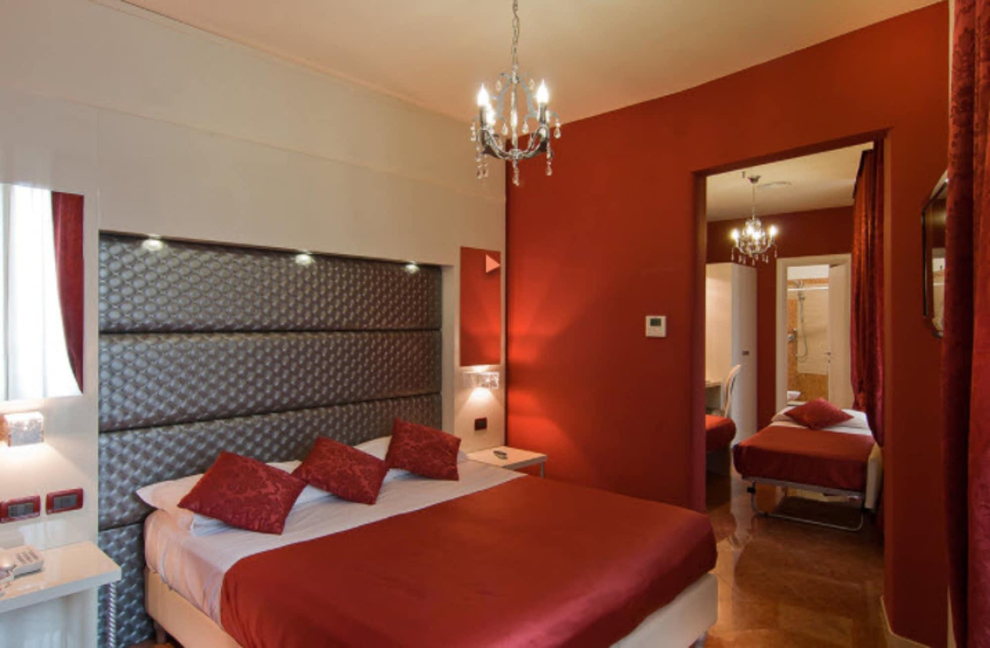 Fellini 3* Roma