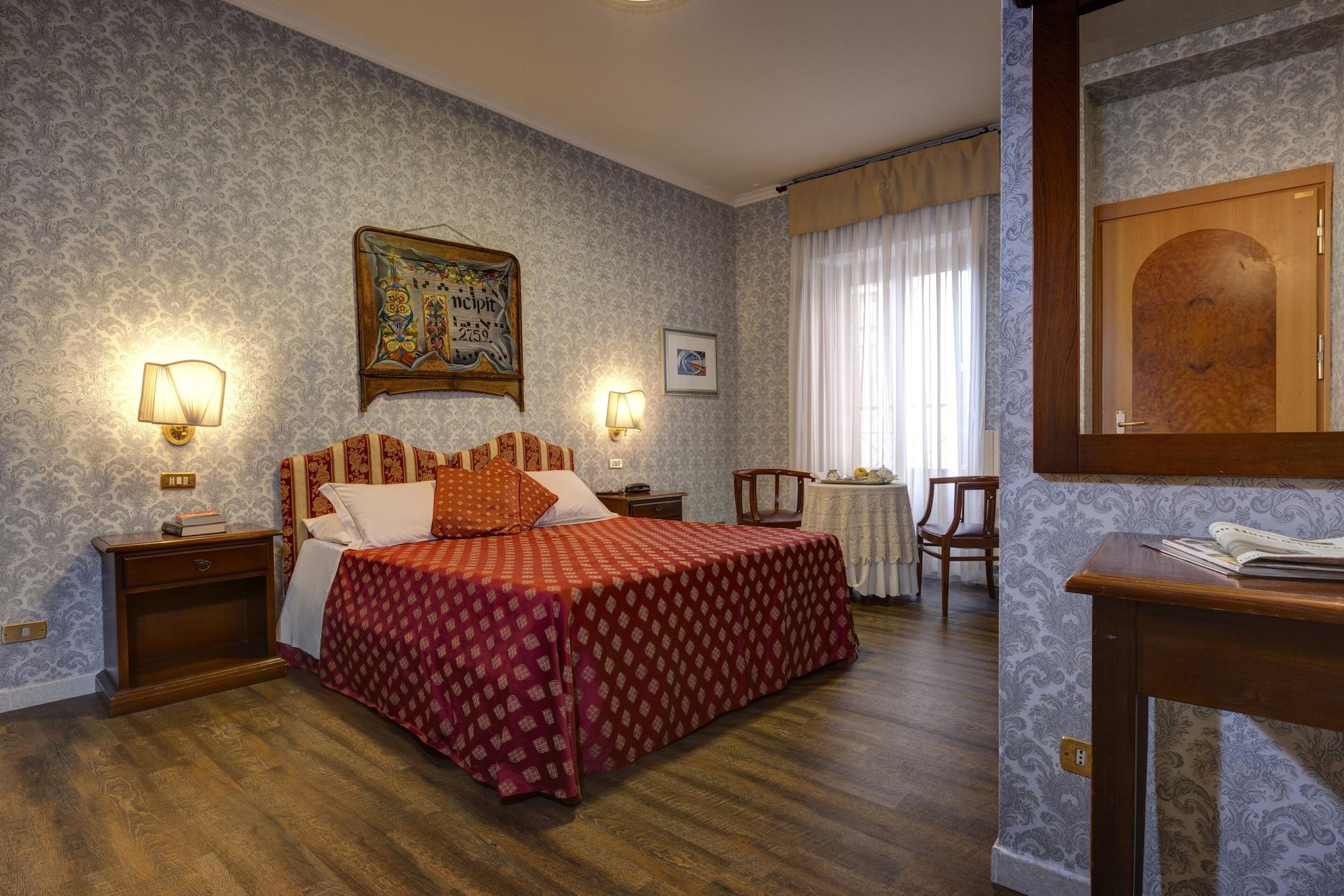 Residenza In Farnese 4*