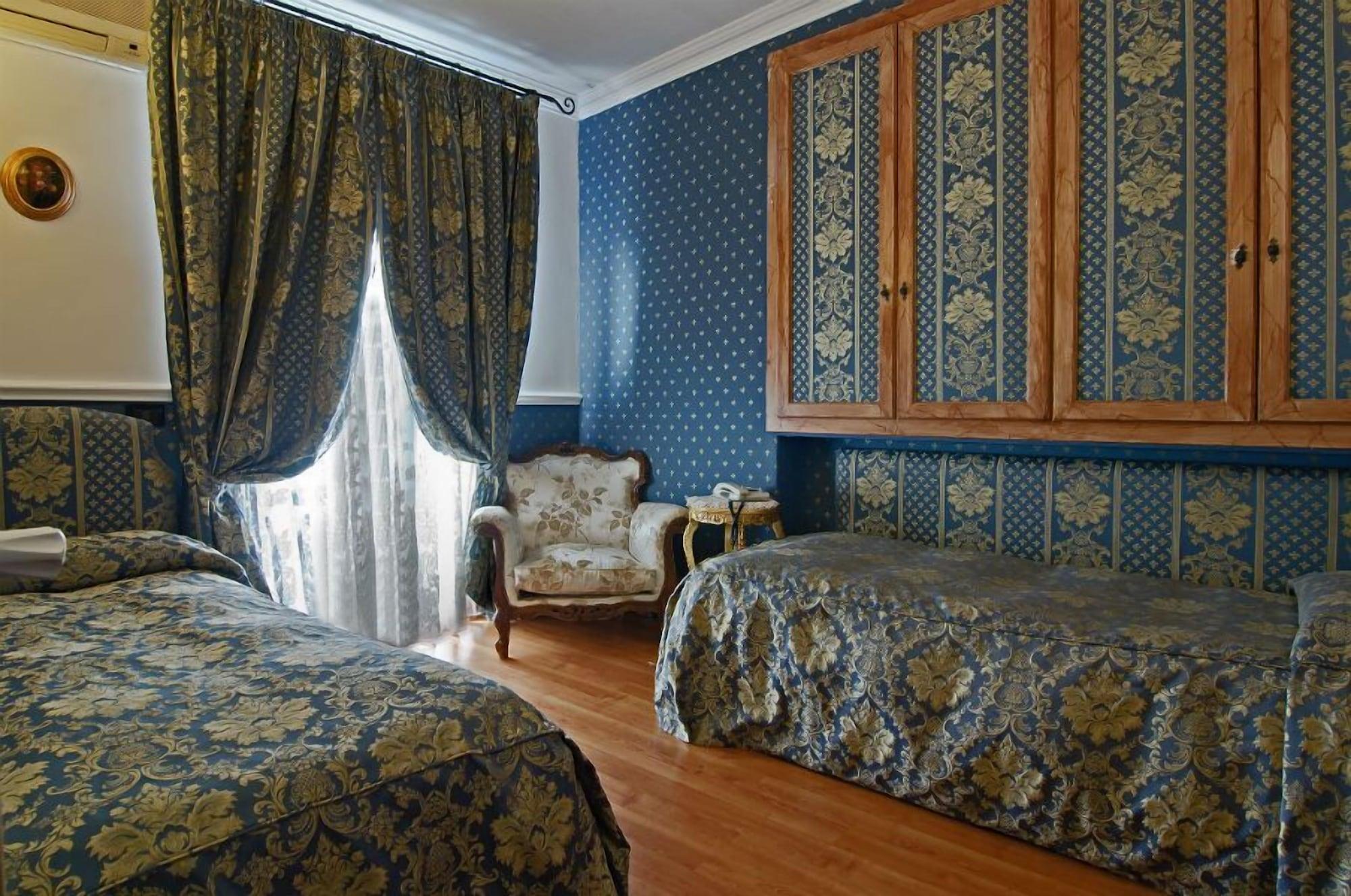 Residenza Antica Affittacamere 4*