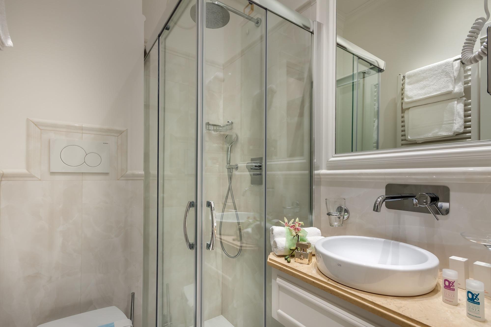 Hotell Palazzo Cardinal Cesi 4*