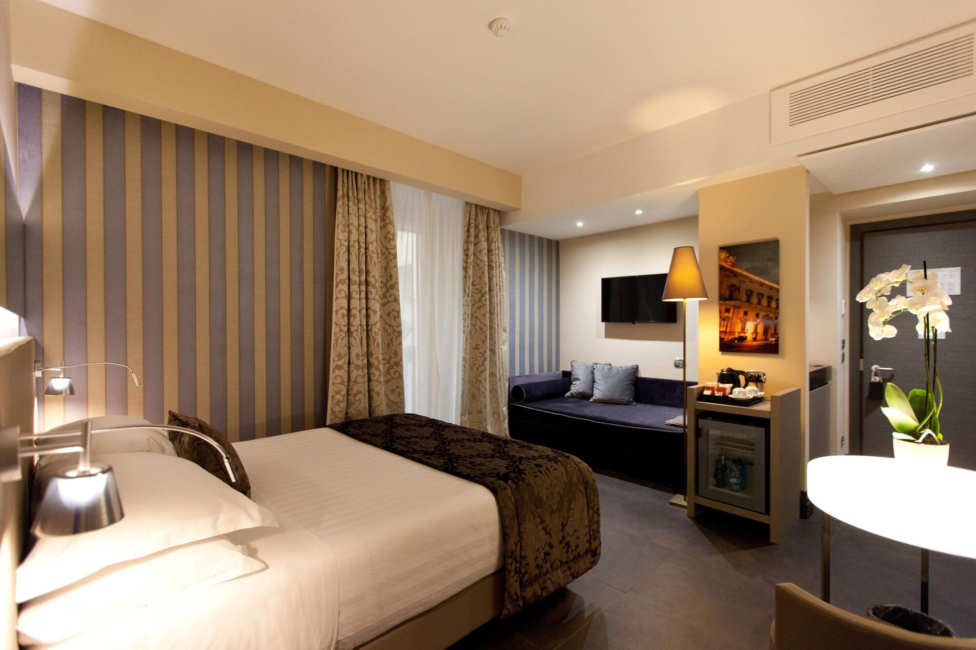 Quirinale Luxury Hotell 3*