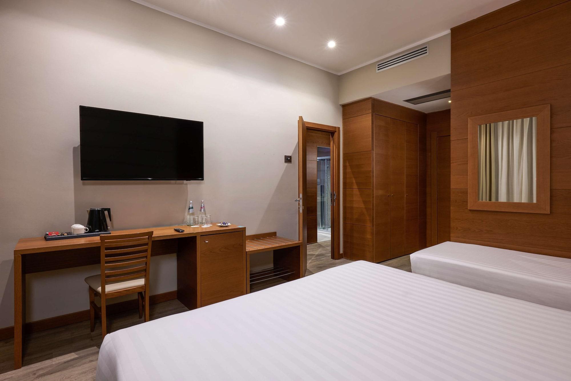 Occidental Aurelia Hotel 4*
