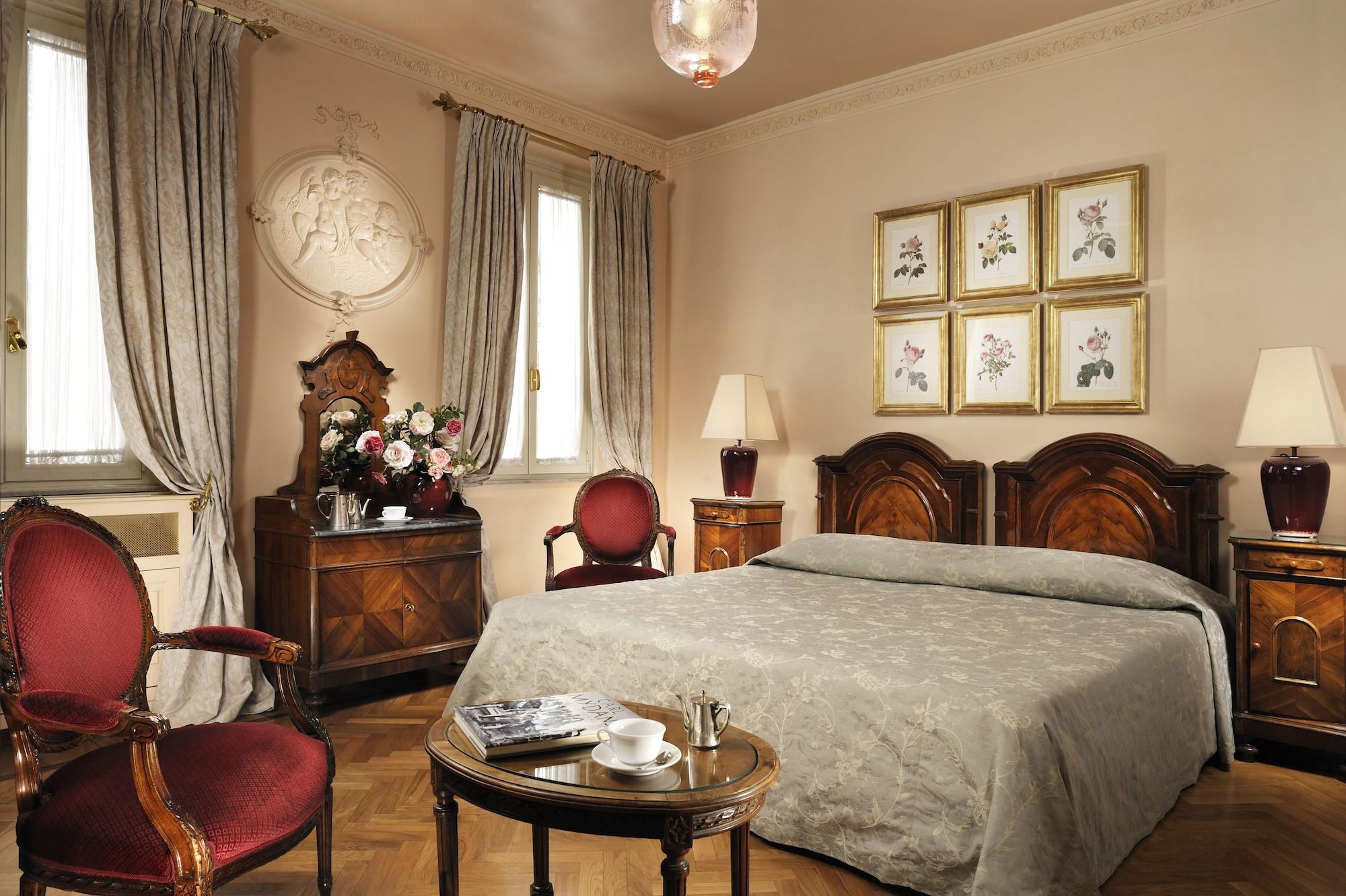 Hotel Alexandra