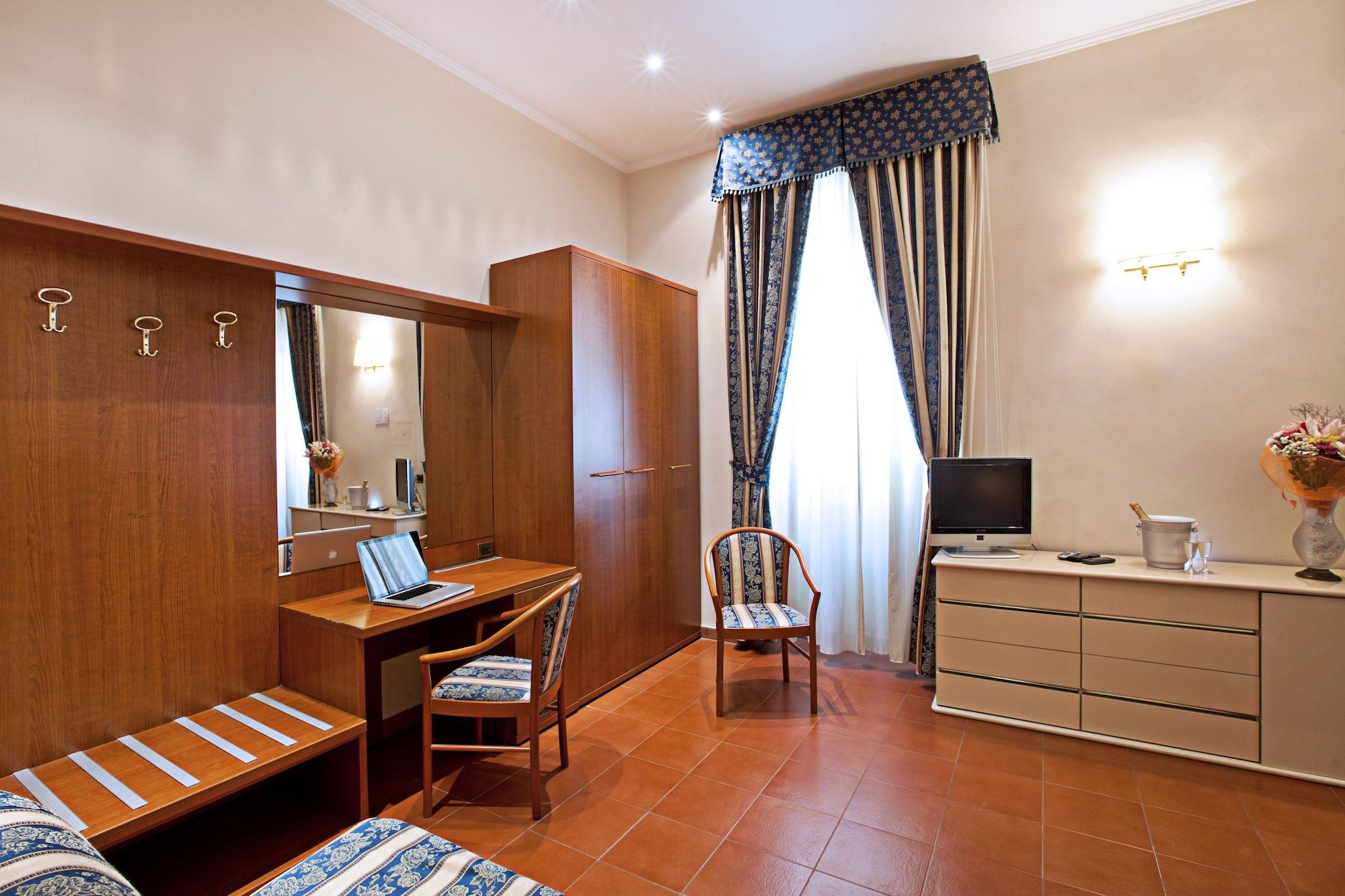 Hotel Augustea