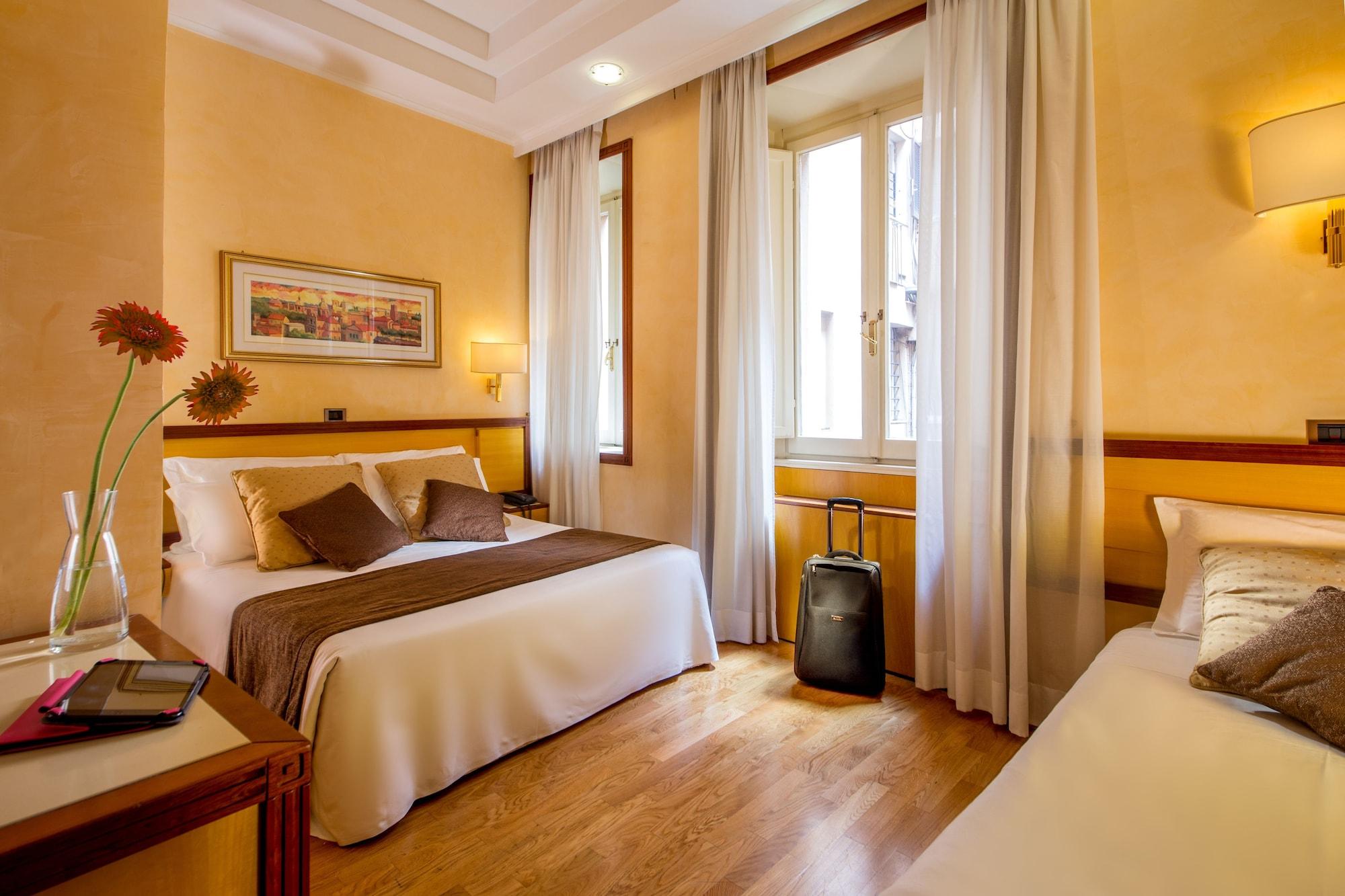 Hotel Oxford 4*