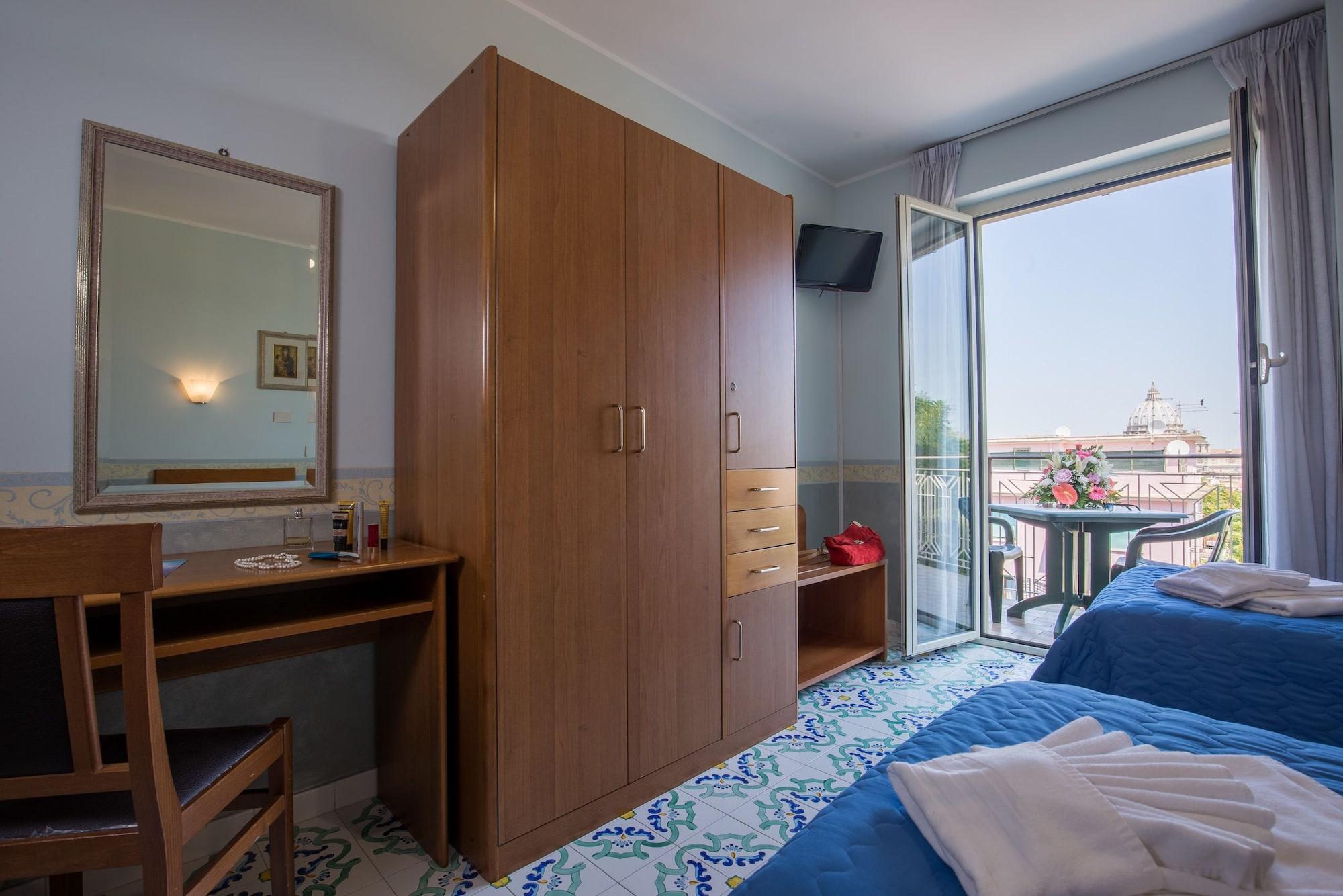 Hotel Casa Tra Noi 3*