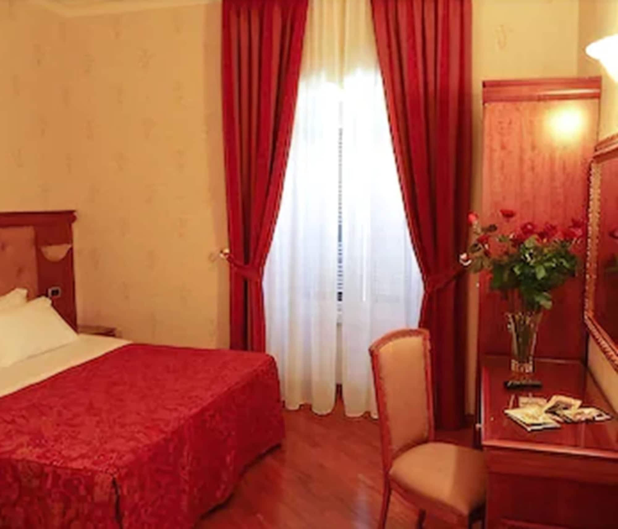 Serena Hotel 3*