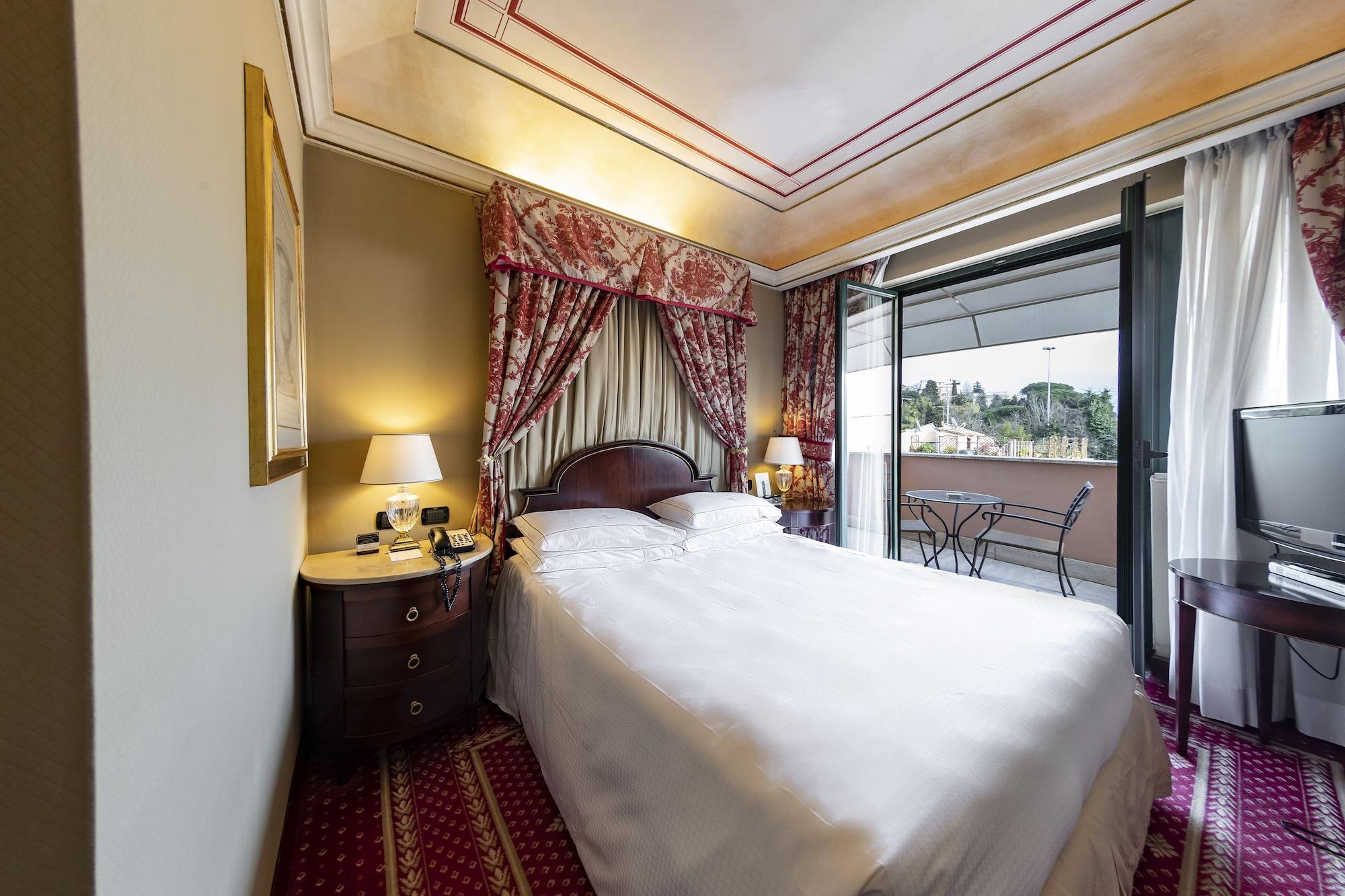 River Chateau Hotell 4*