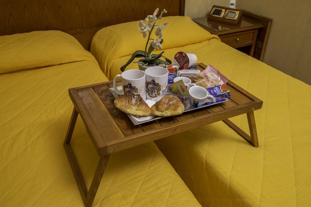 Bed & Breakfast Luxury H 2000 Roma