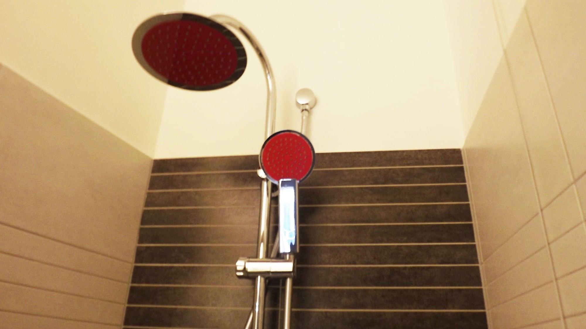 Nautilus Hotell 3*