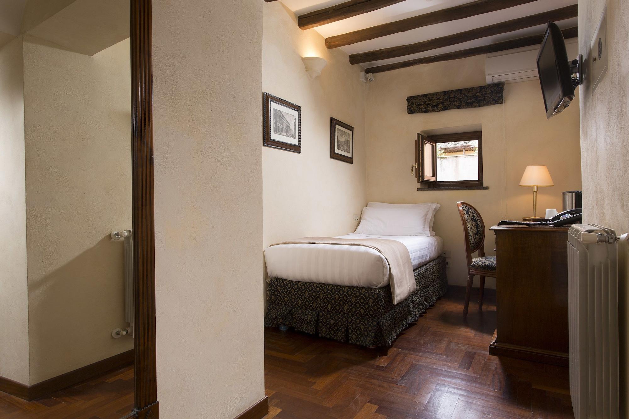 Hotel Teatro Pace Roma
