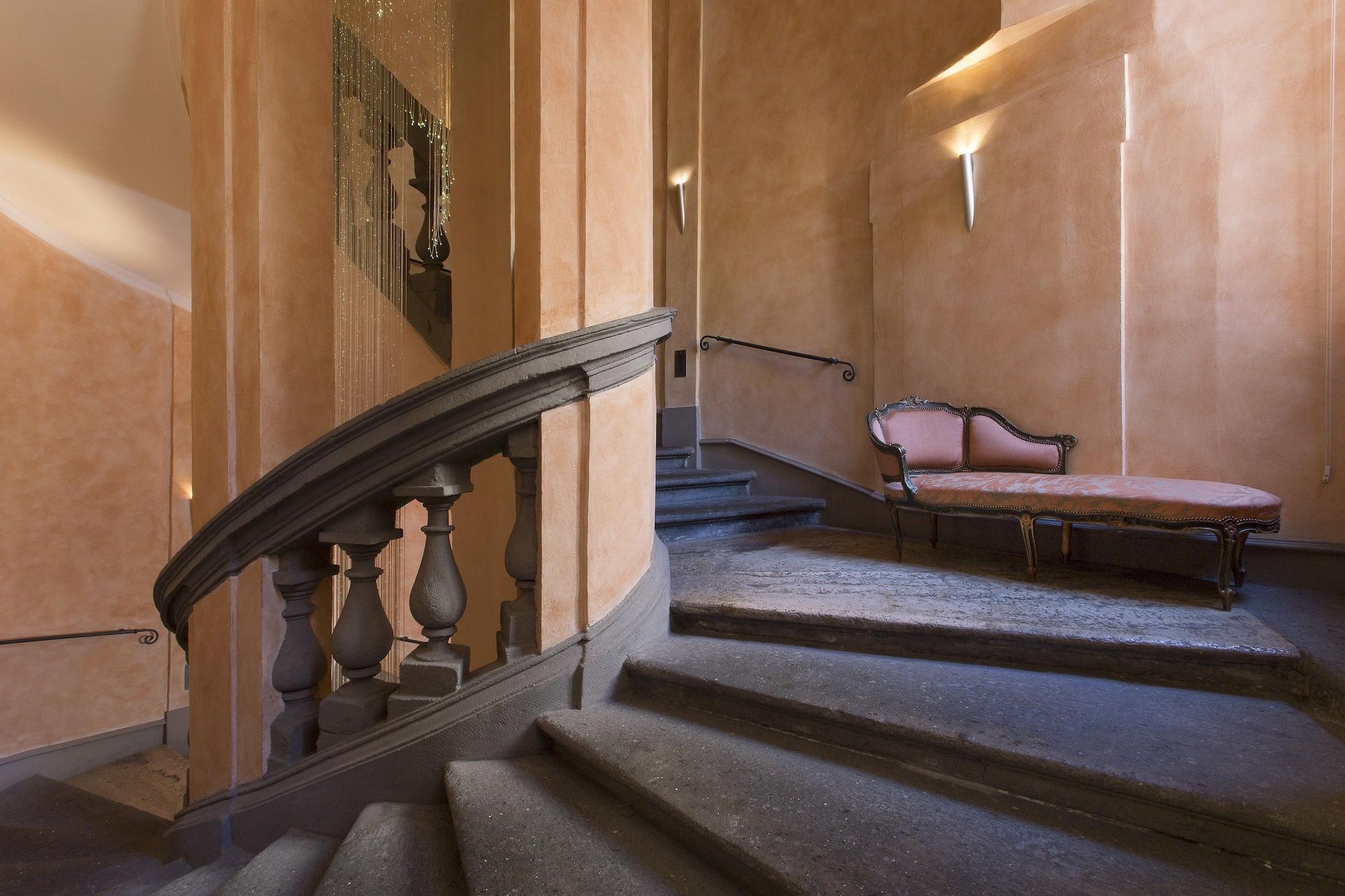 Hotel Teatro Pace 3*