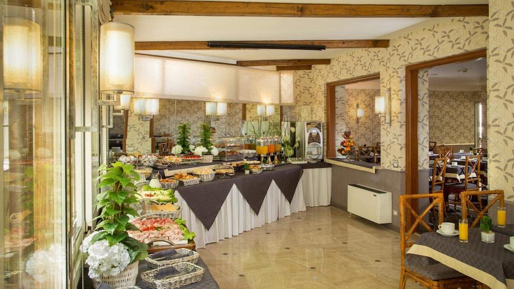 Hotel Santa Costanza By Omnia Roma