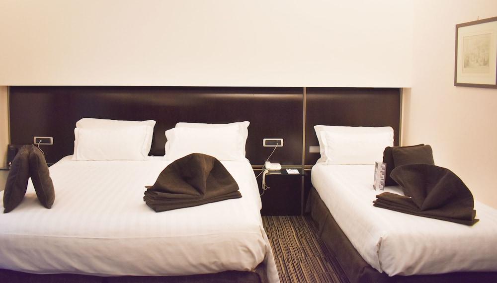 Western Universo 4* Roma