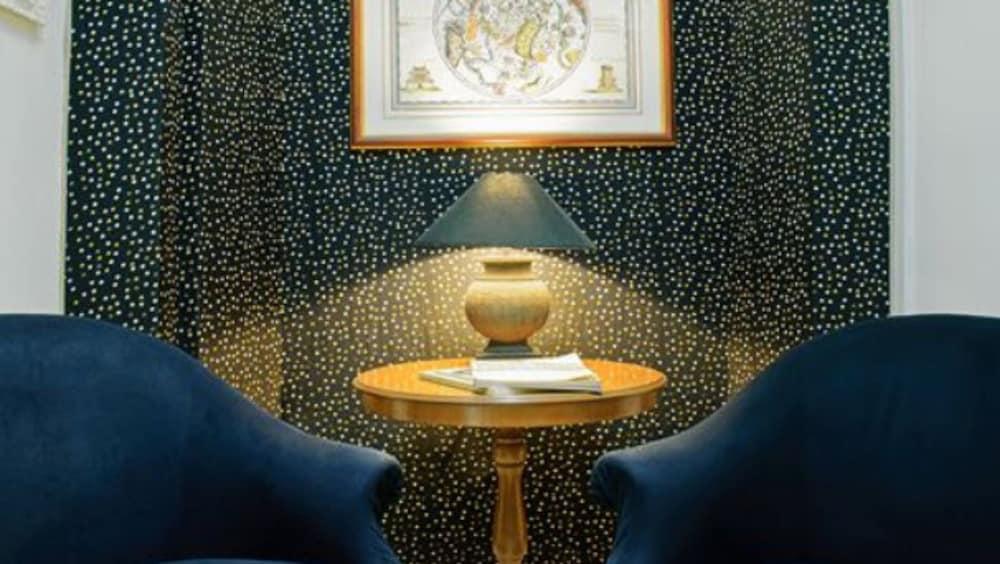 Le Clarisse Al Pantheon Hotel