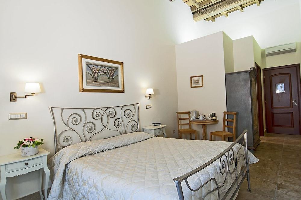 Le Clarisse Al Pantheon Hotel Roma