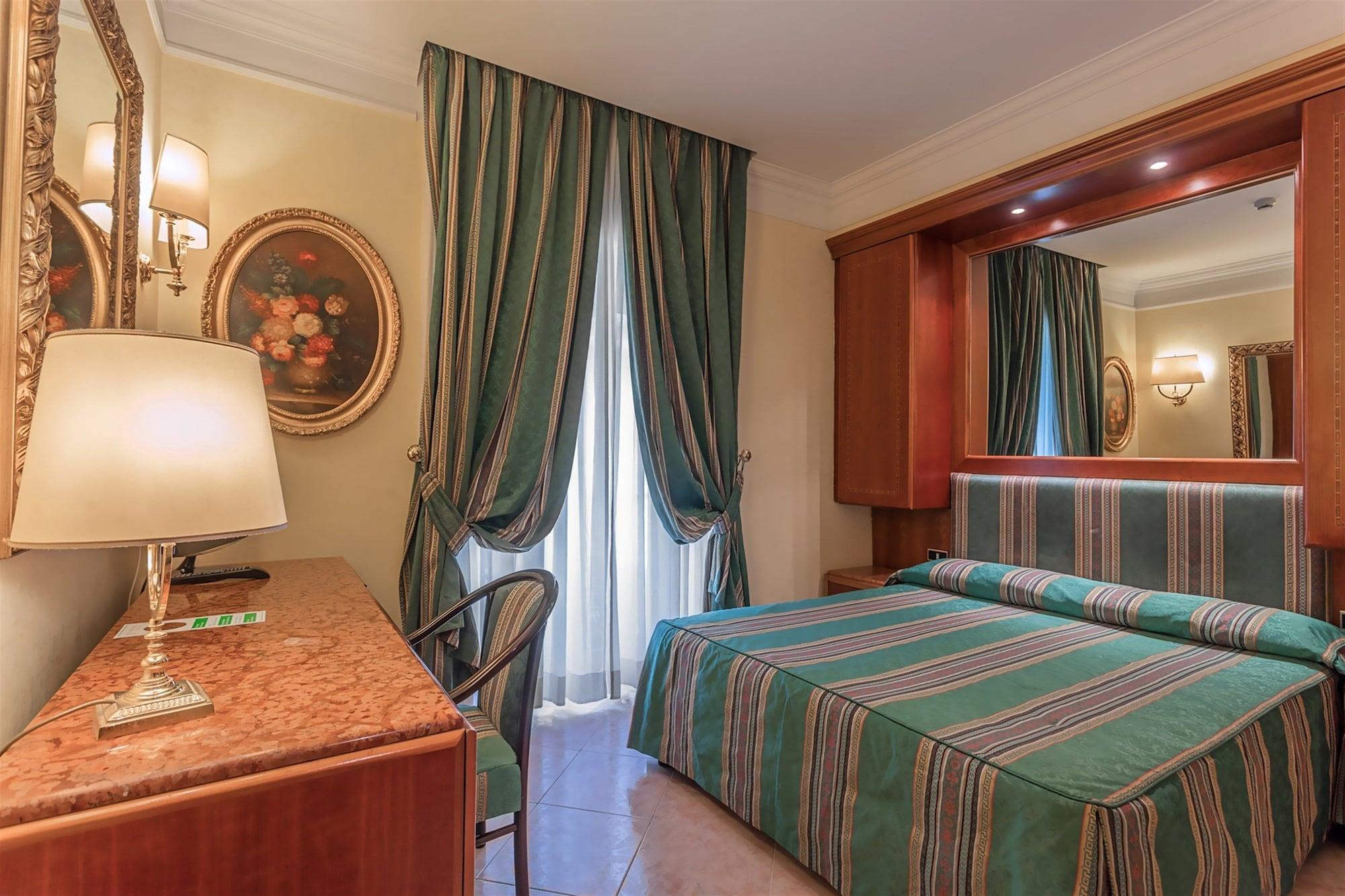 Raeli Luce Hotel Rome