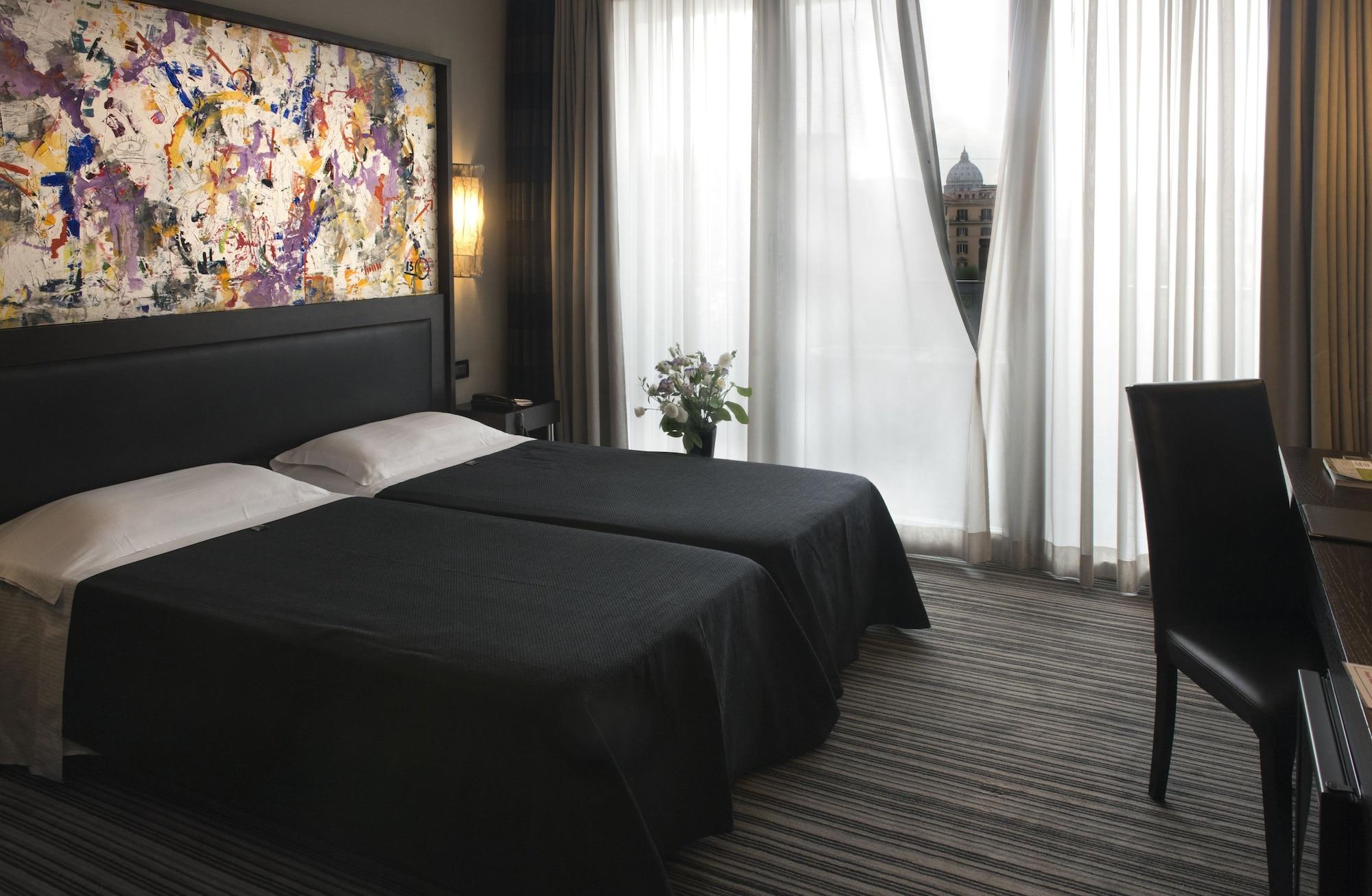 Twentyone Hotel 4*