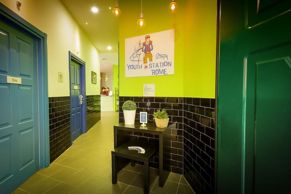 Ostello Youth Station