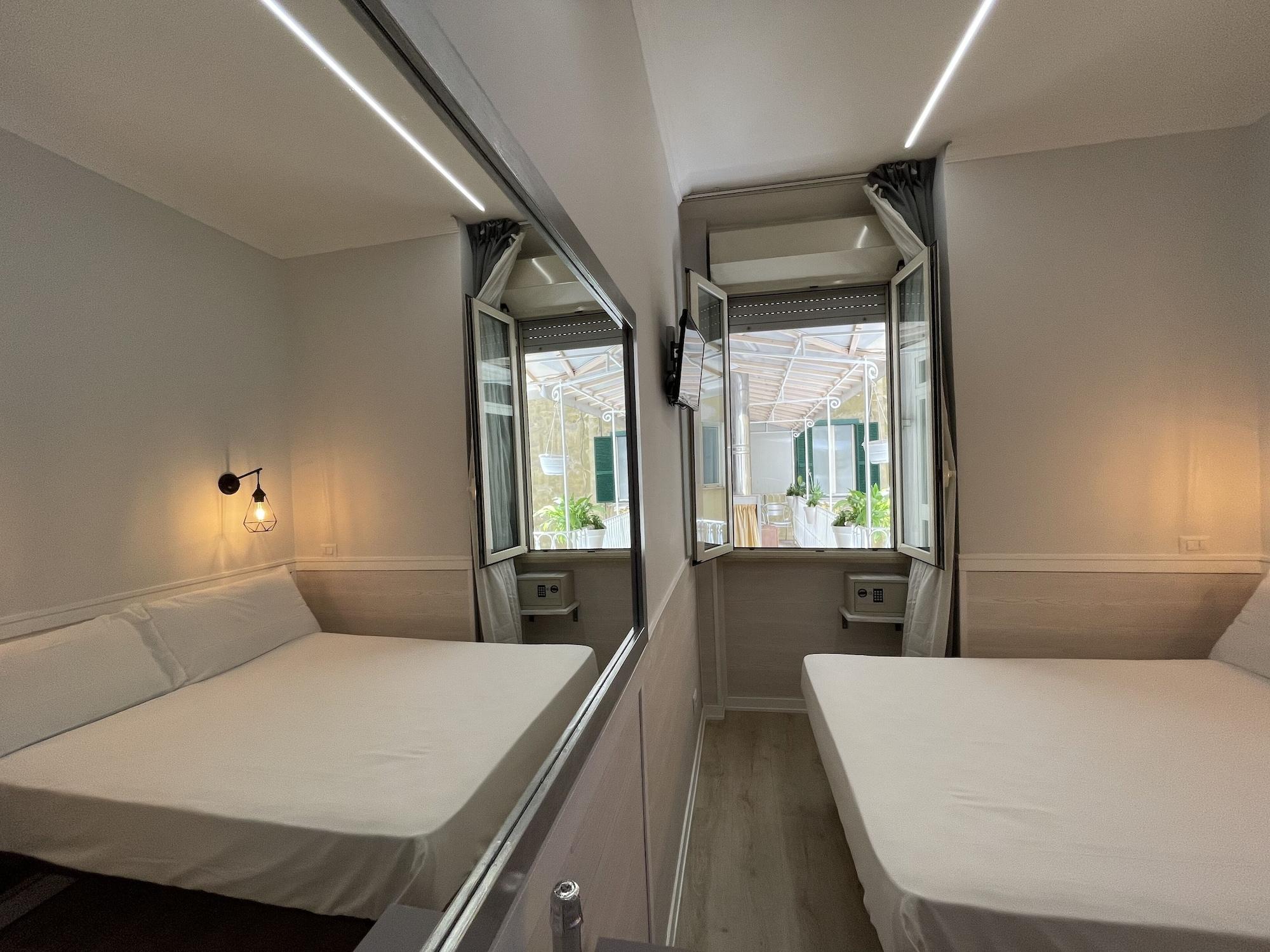 Giotto Flavia Hotell 2*