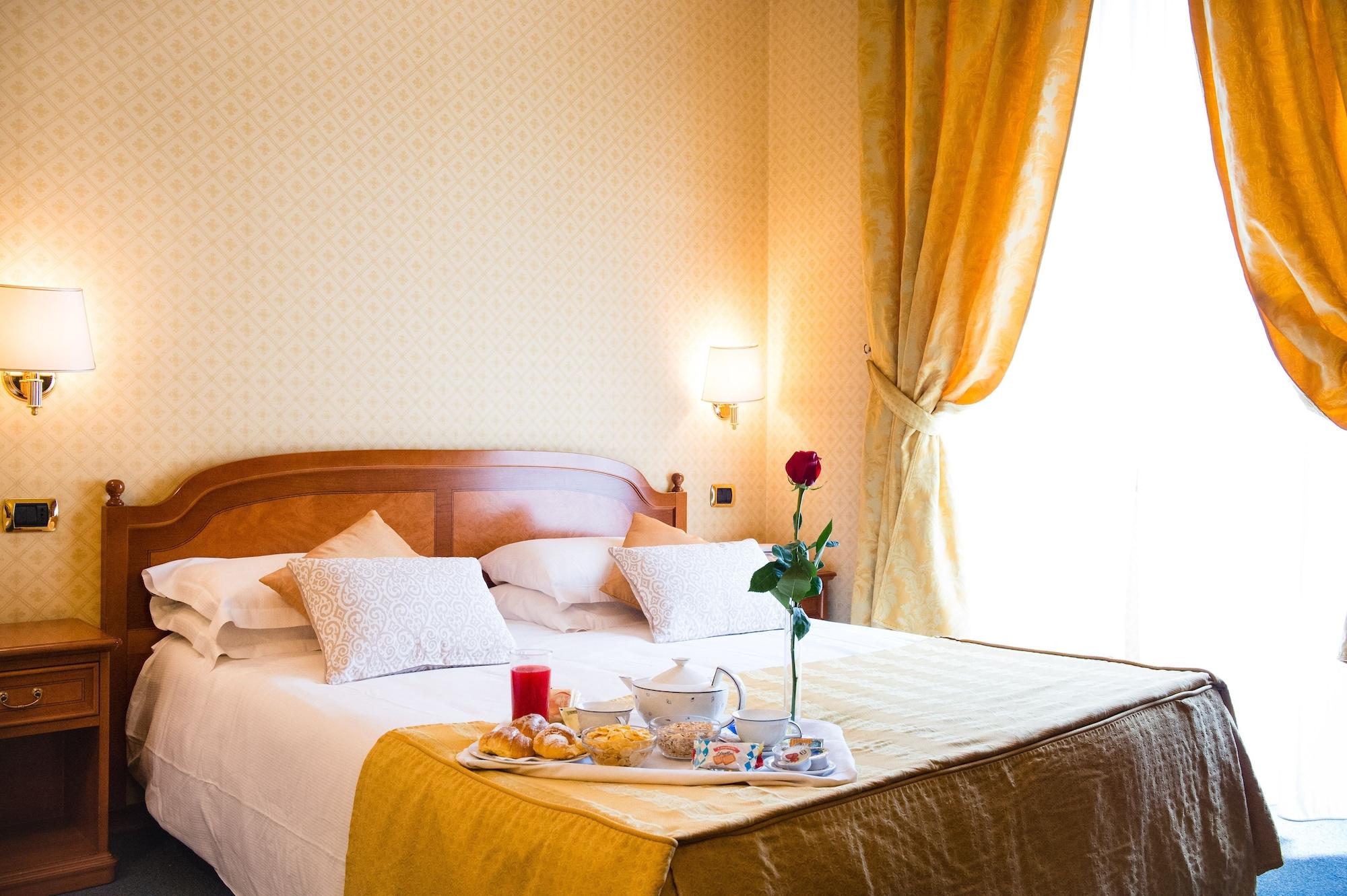 Hotell Amadeus 3*