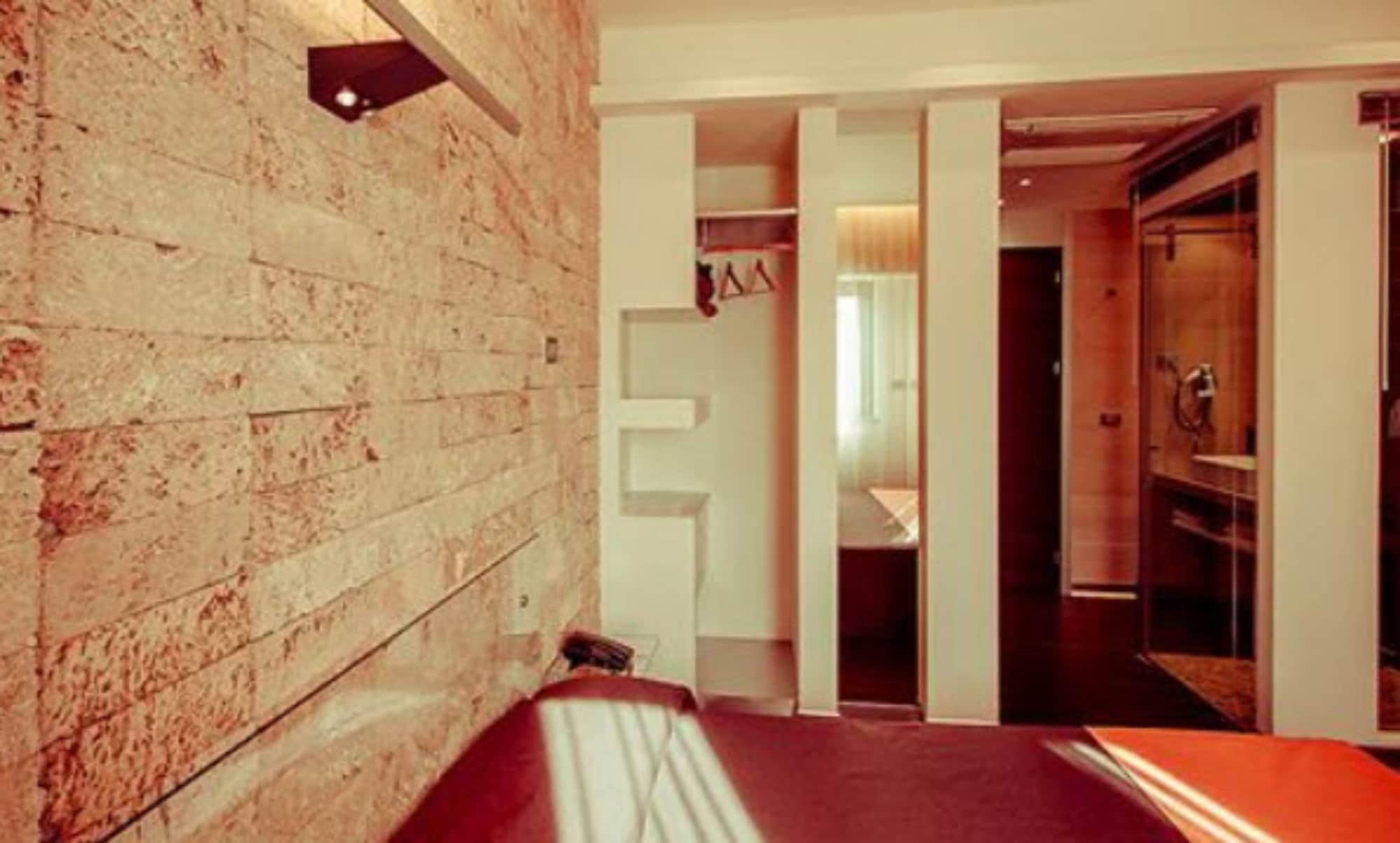Ways Garden & Leisure 4* Roma