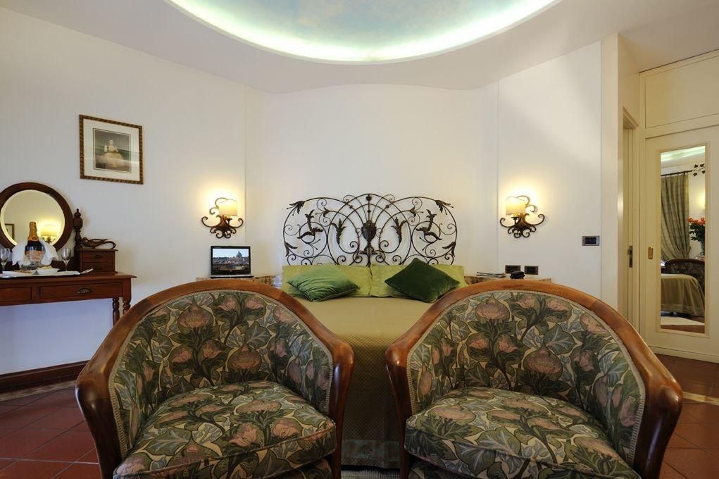 Hotell Farnese 4*