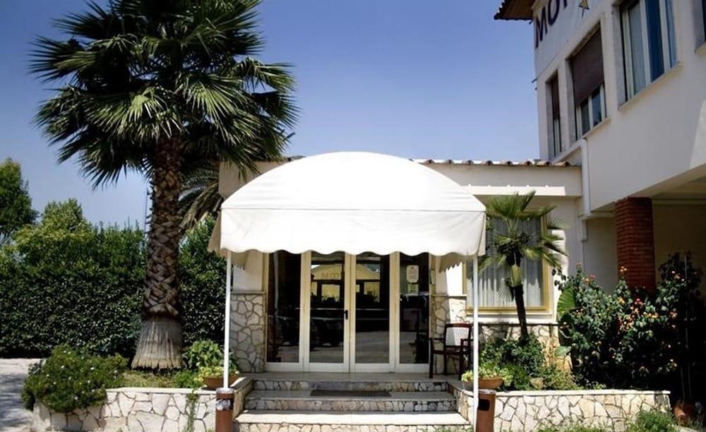 Salaria 3* Roma