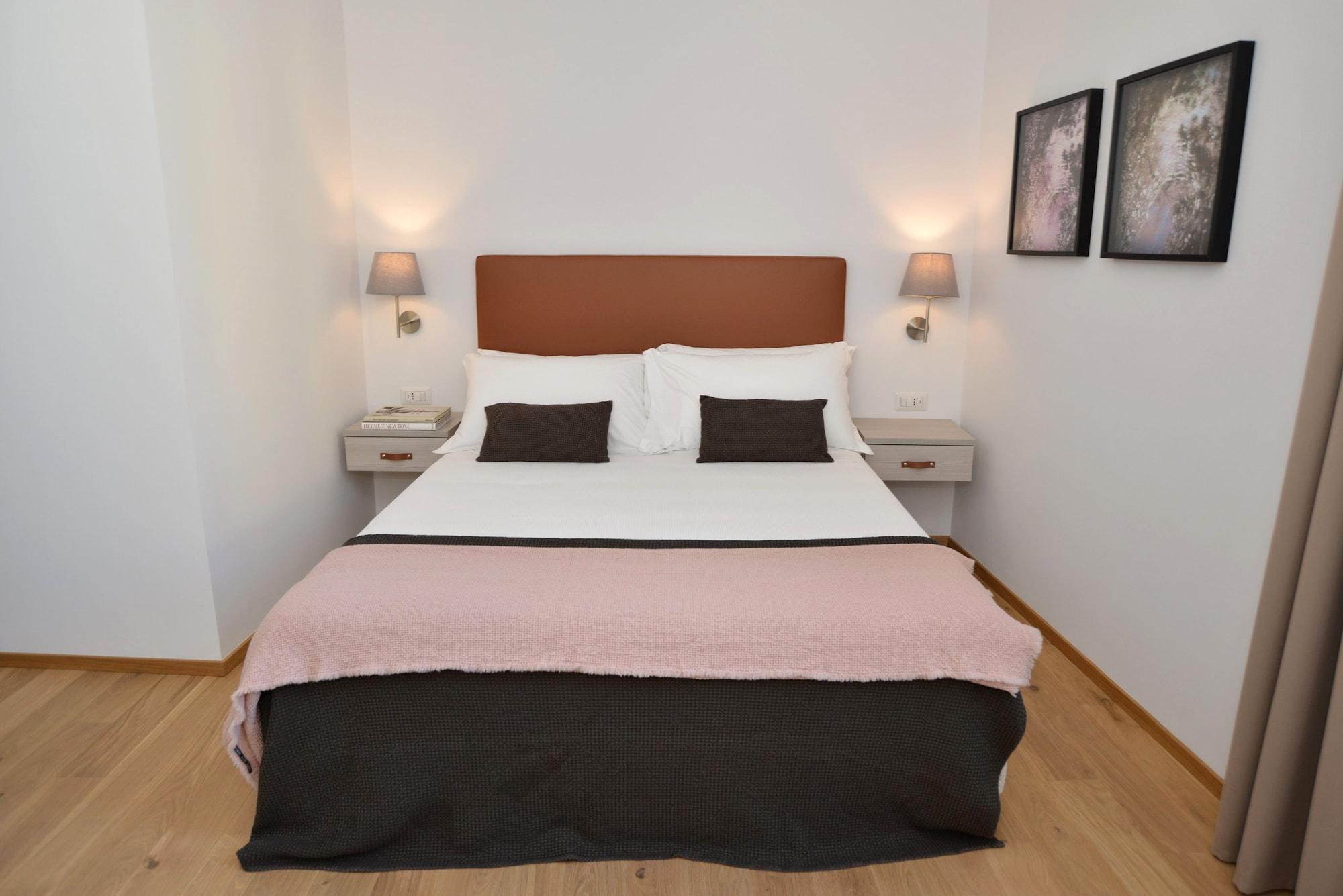 Giuturna Boutique Roma