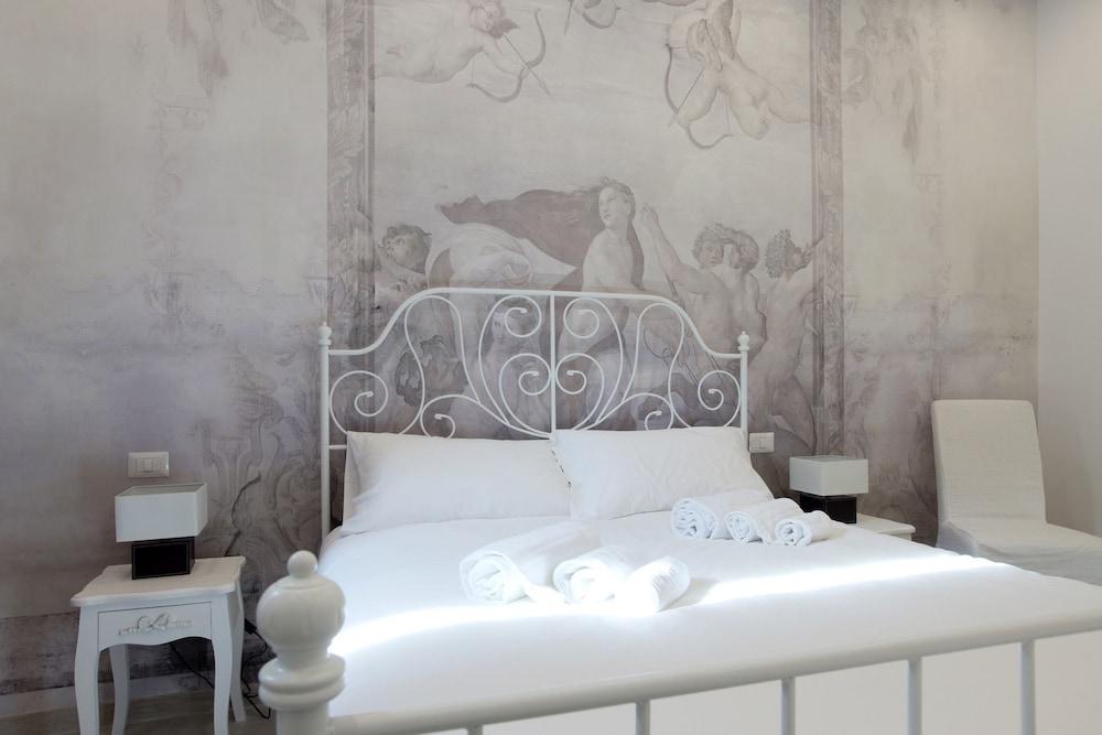 Mirko Luxury Casa de hóspedes 3*