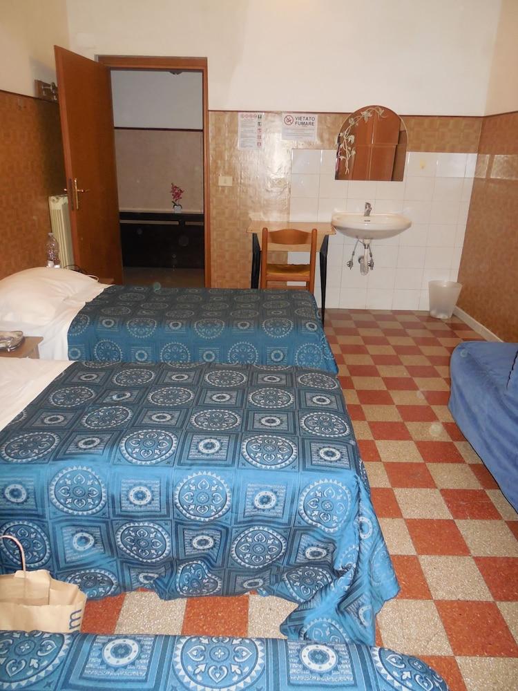 Hotel Cressy Roma