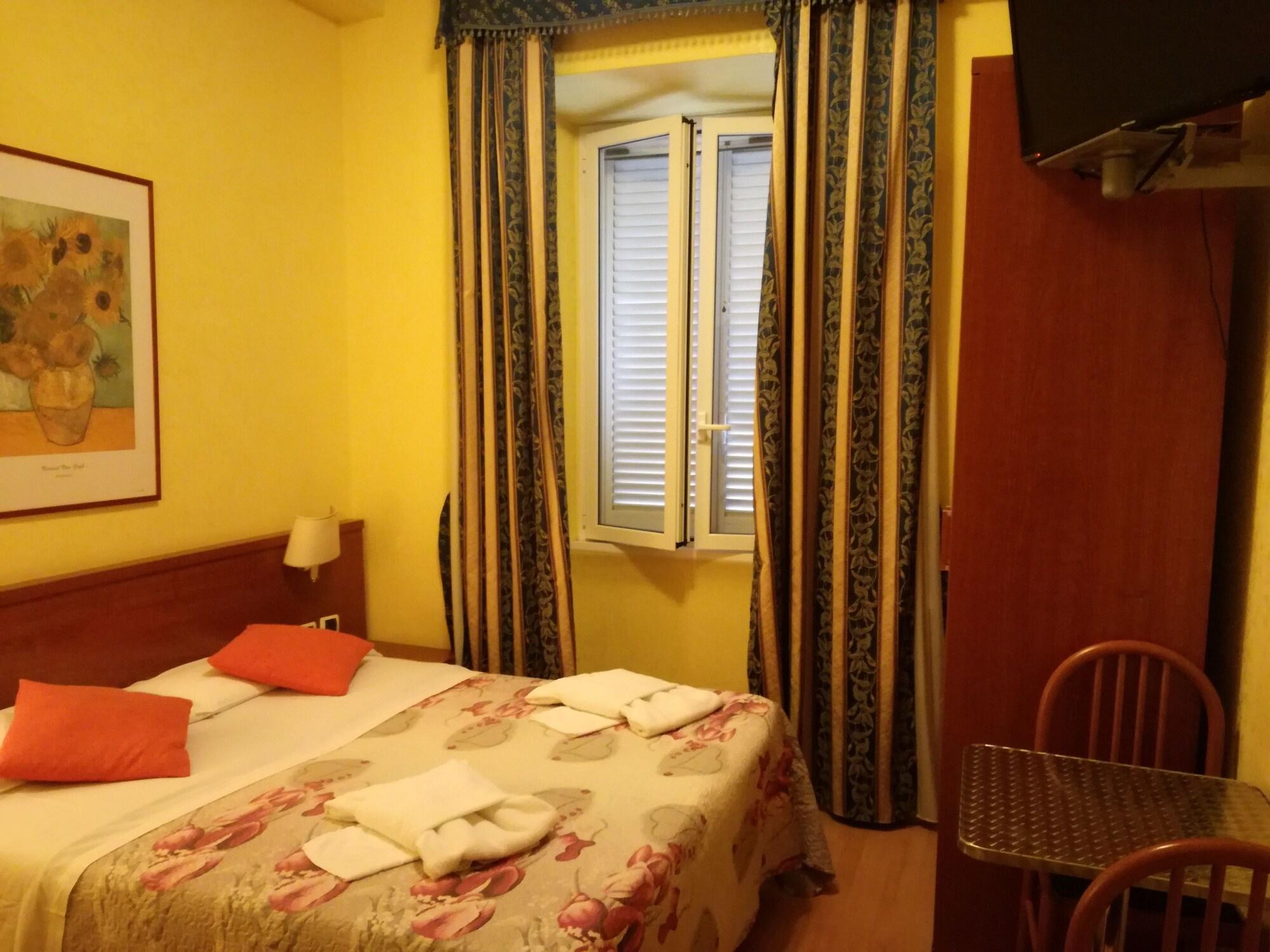 La Casa Dell'arte Affittacamere 2*