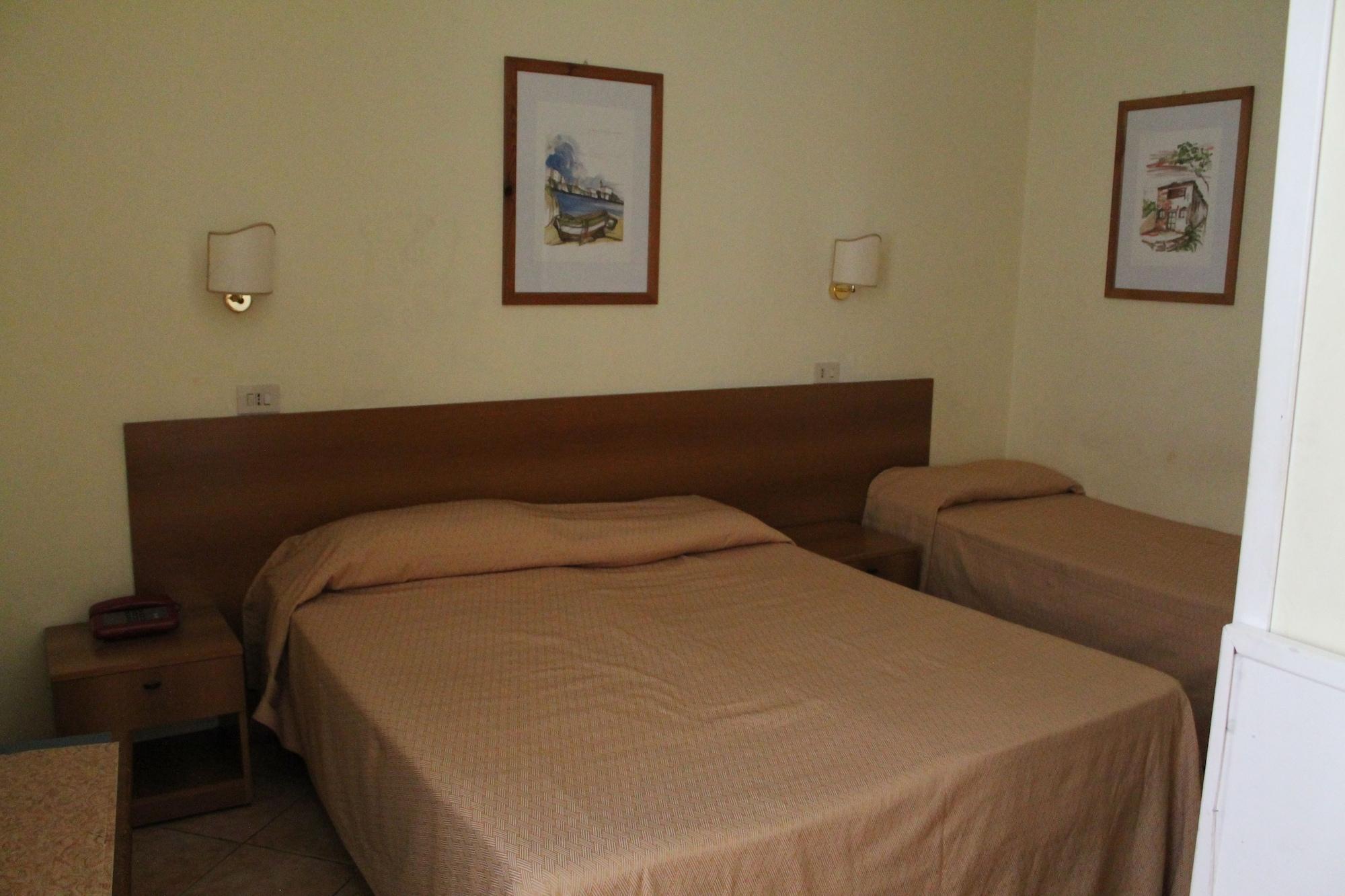 Pomezia Hotel 2*