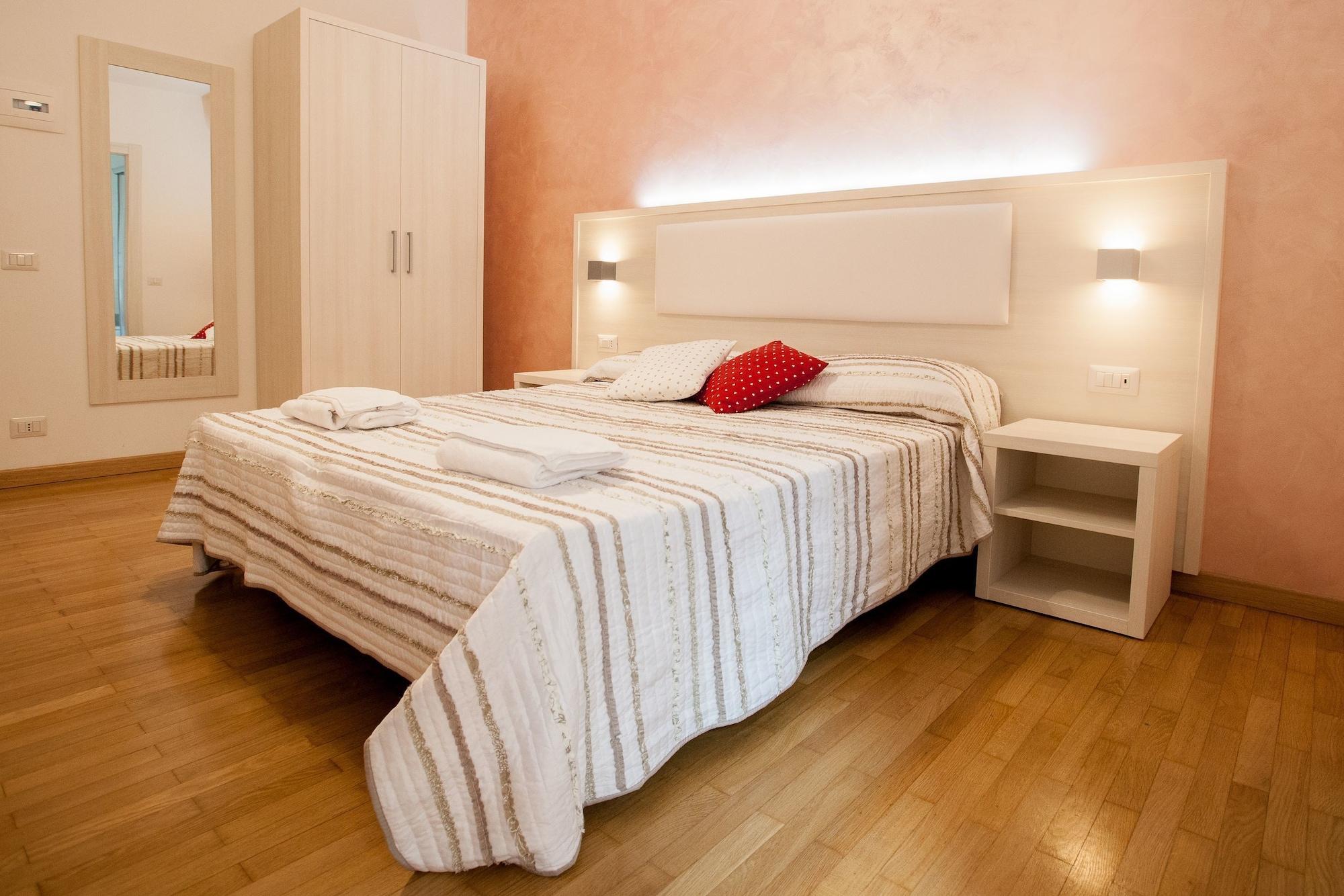 Bed & Breakfast Momenti Romani 2*