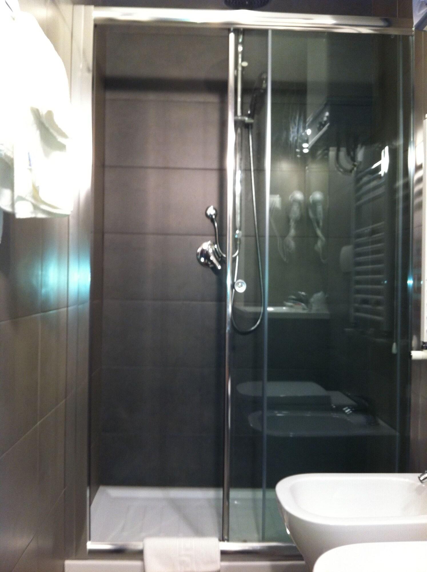Holidays S.lorenzo New 2* Roma
