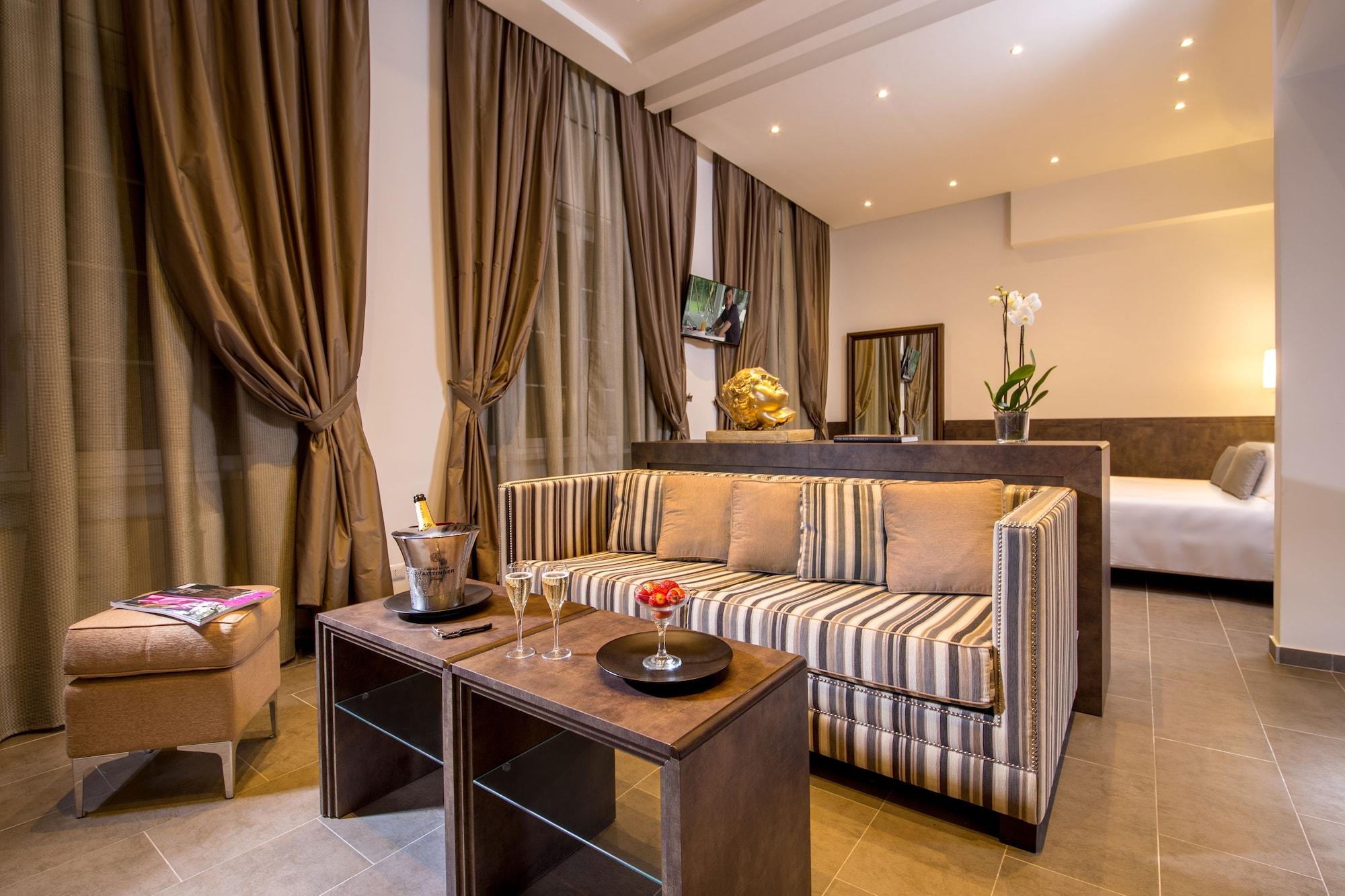 Hearth Hotel 3*