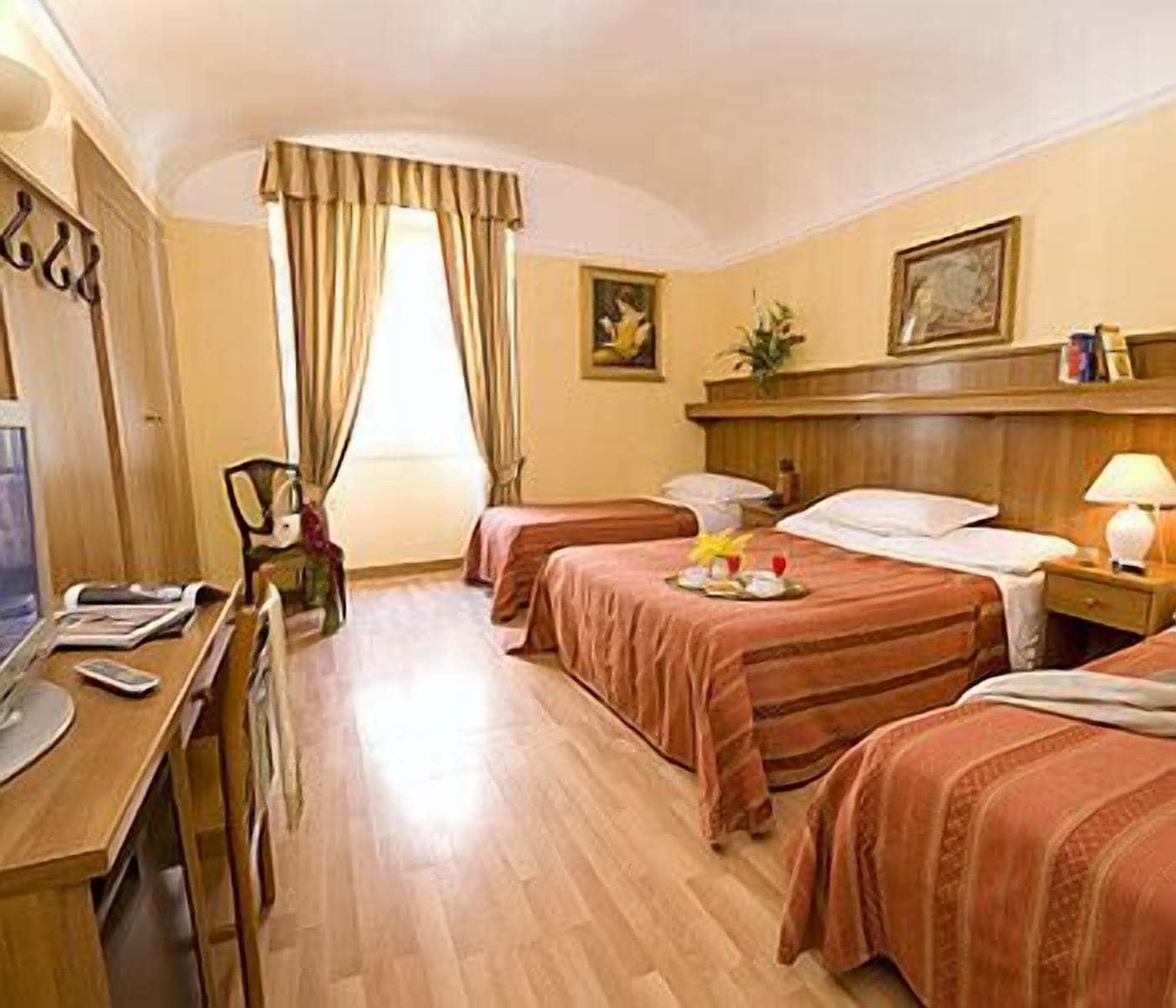 Altavilla Hotell 2*
