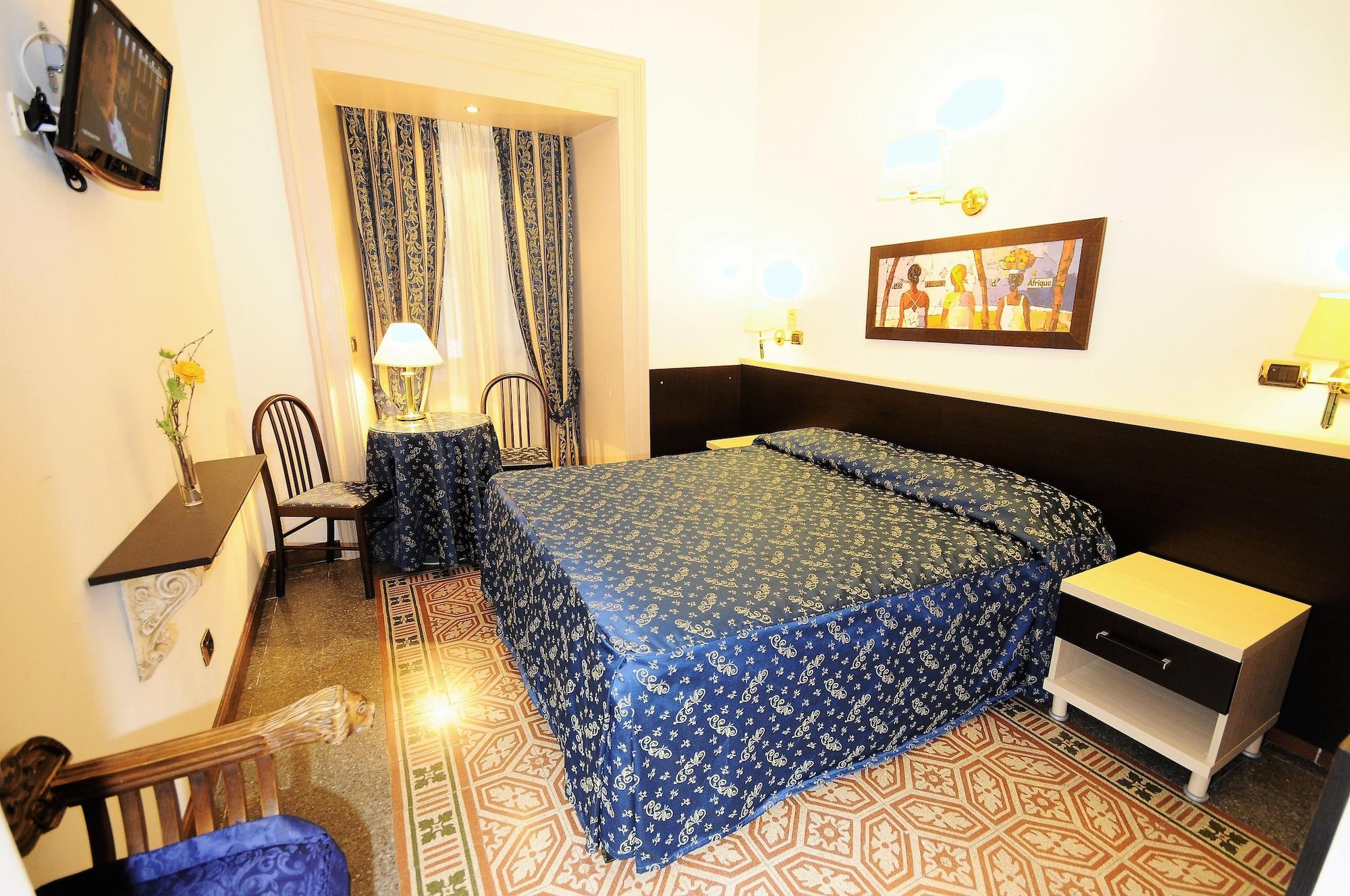 Sweet Hotel 2*
