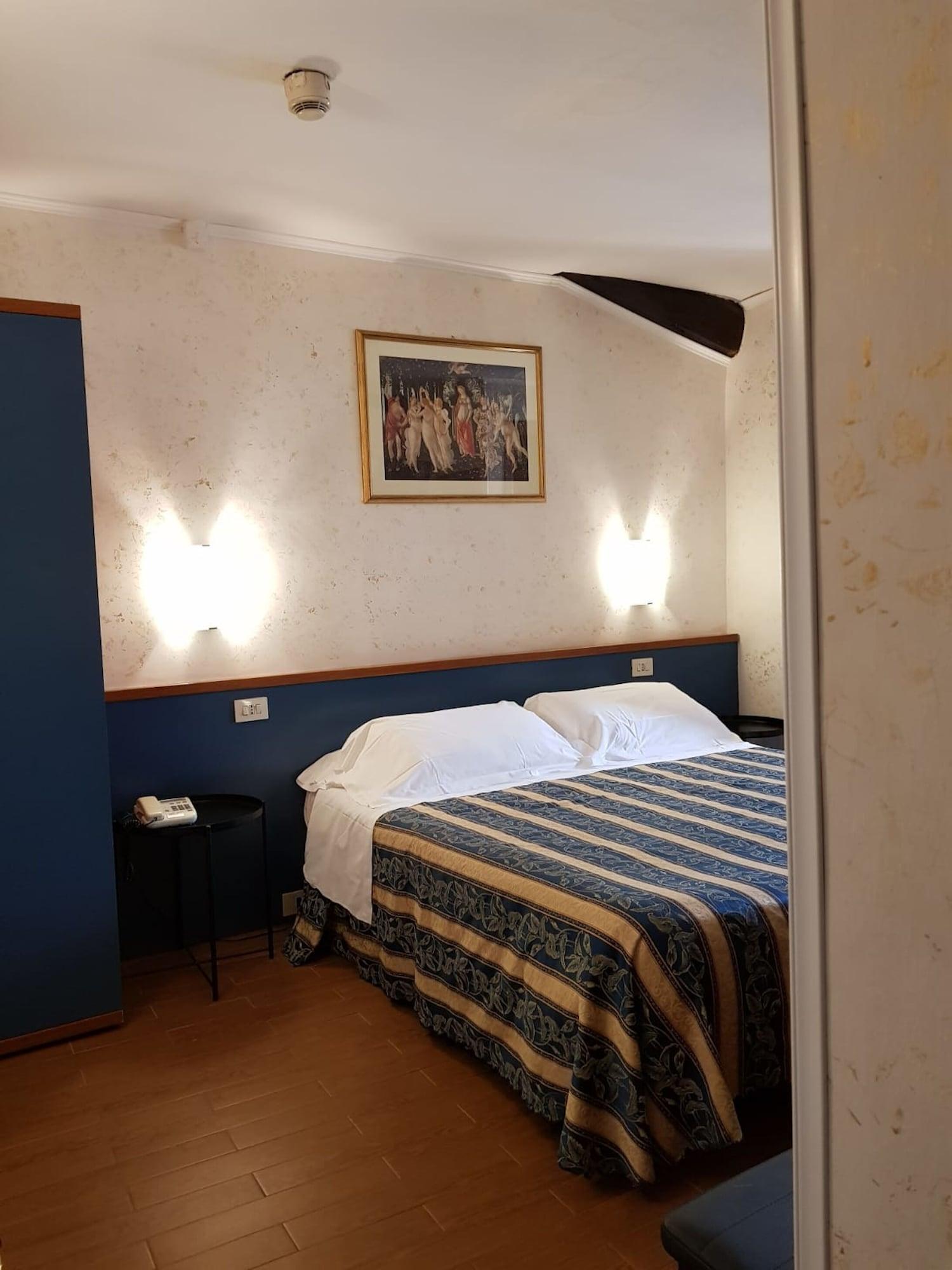 Hotell Julia Roma