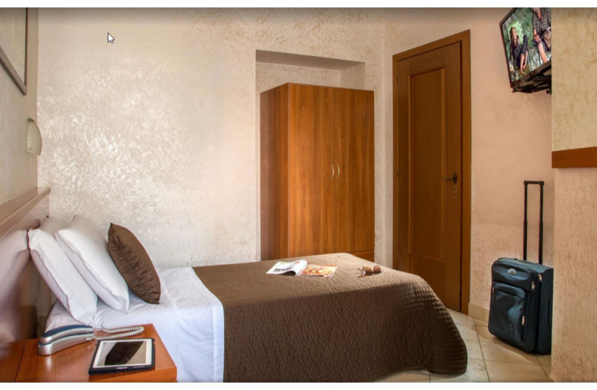 Ciao Hotell *