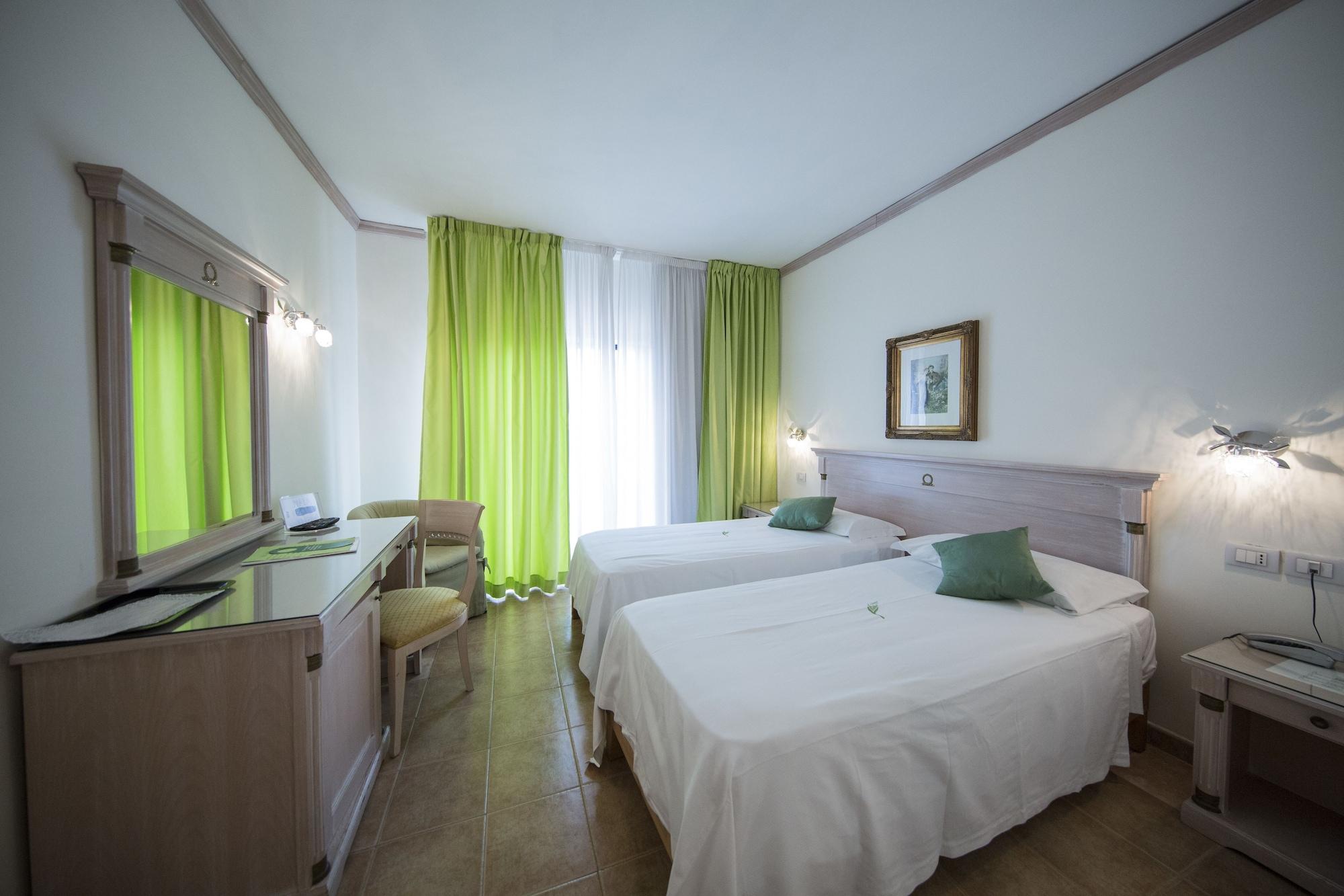 Mancini Park Hotel 4*
