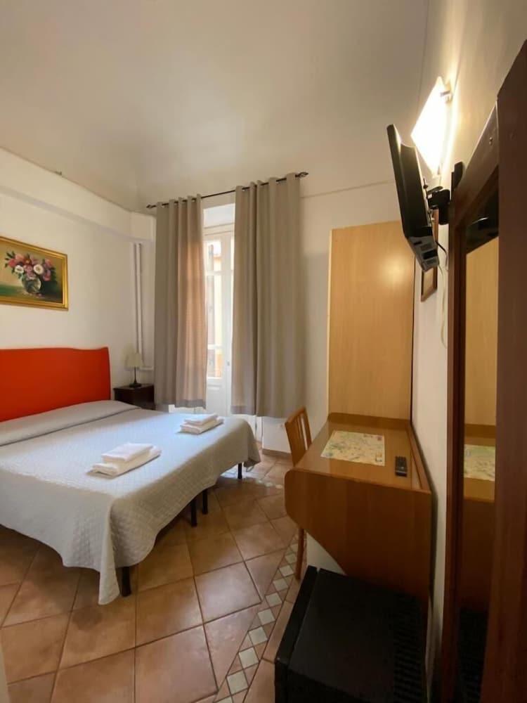 Il Papavero Hotell *