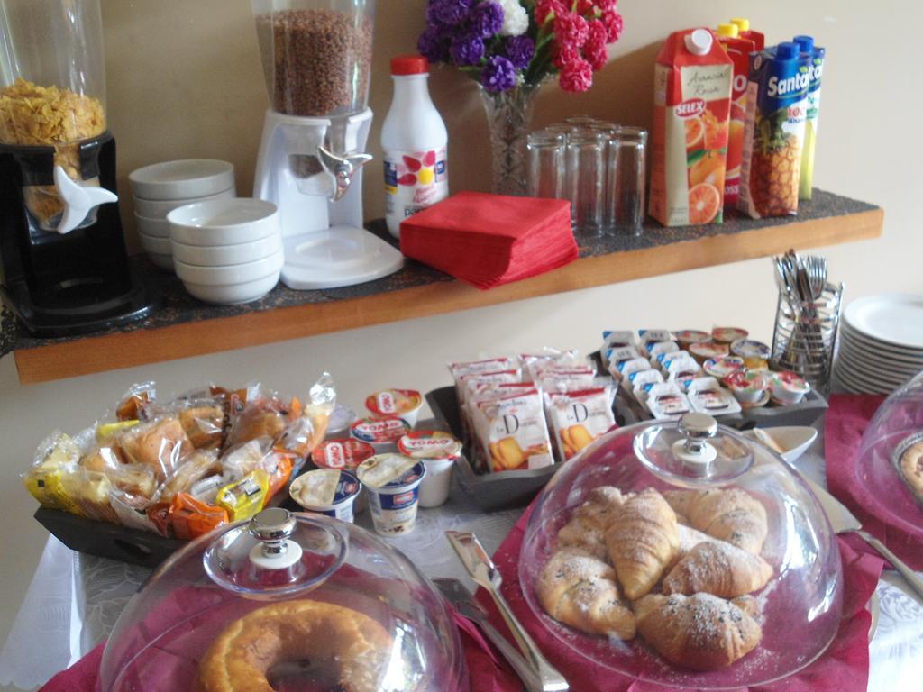 Acomodação com café da manhã  Aida Charming