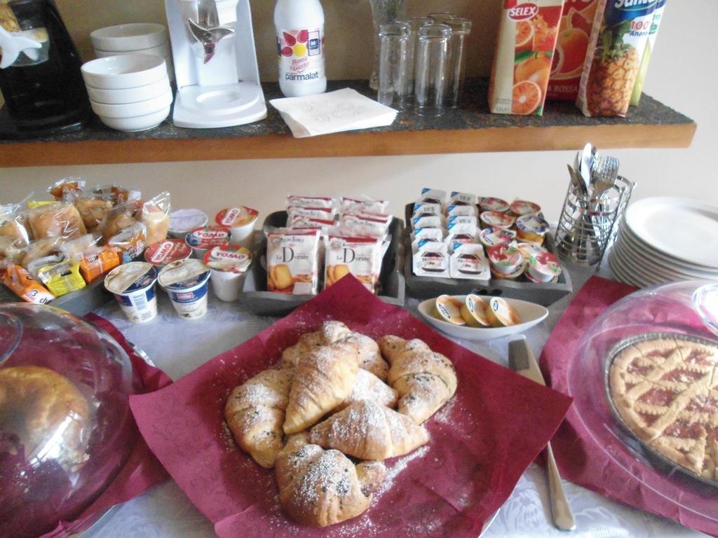 Aida Charming Acomodação com café da manhã  2*